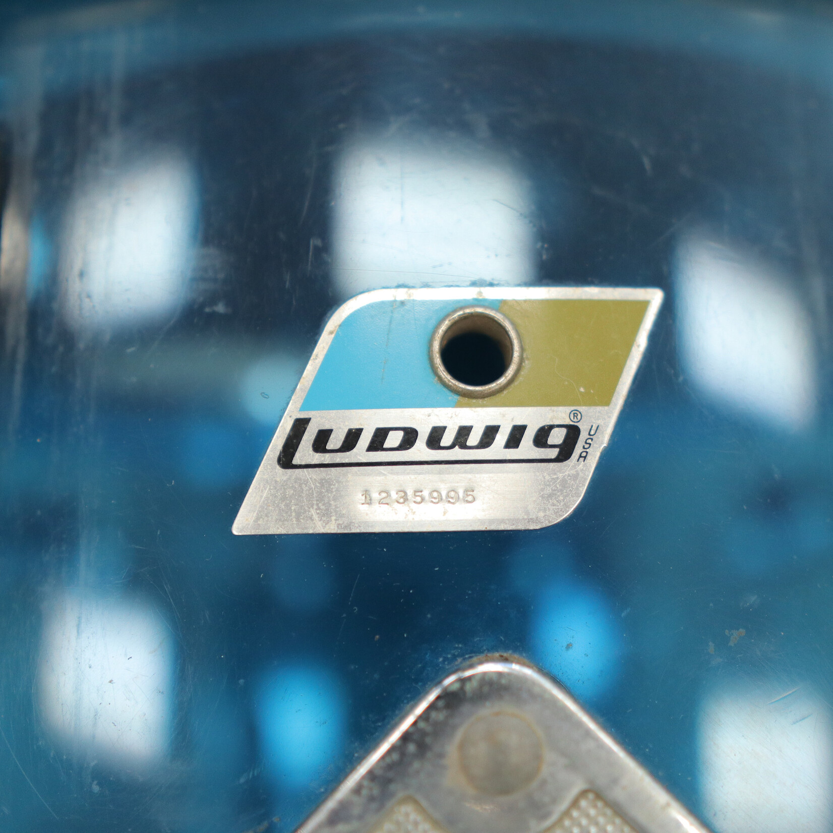 Ludwig Vintage 70s Ludwig 14x22" Vistalite Acrylic Bass Drum (Blue)
