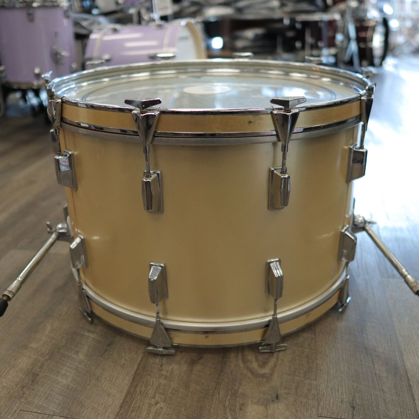 Pearl Pre-Owned Pearl 14x24" Wood-Fiberglass Bass Drum (Gold Satin Wrap)