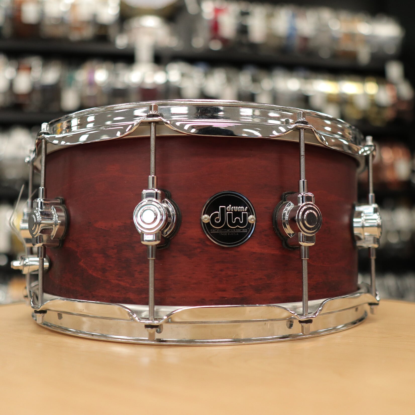 DW Pre-Owned DW Performance Series 6.5x14" Maple Snare Drum (Tobacco Stain)