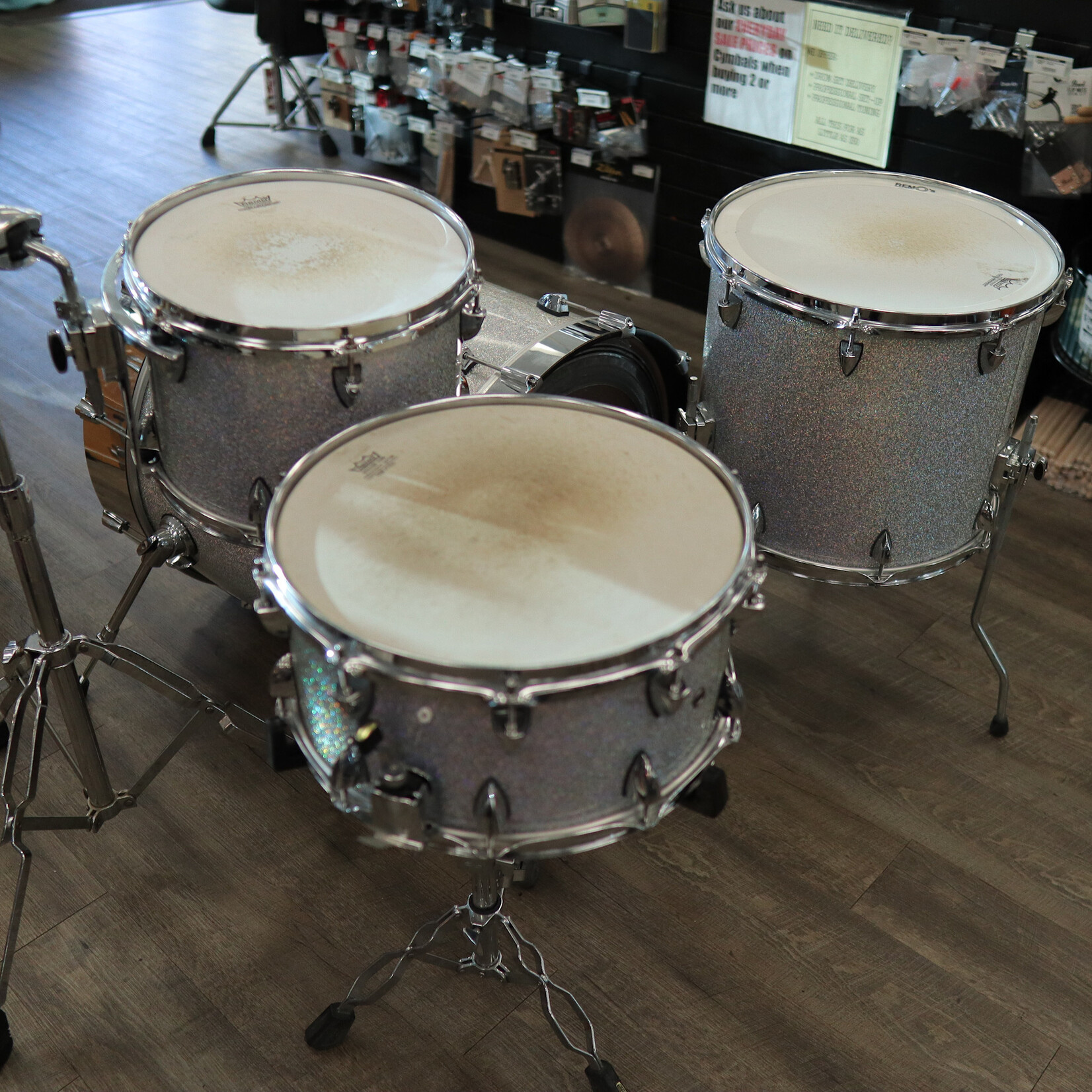 OCDP Pre-Owned OCDP Travis Barker 4-Piece Cherry Shell Pack 12/16/22/14Sn (Multi-Hollow flake Sparkle)