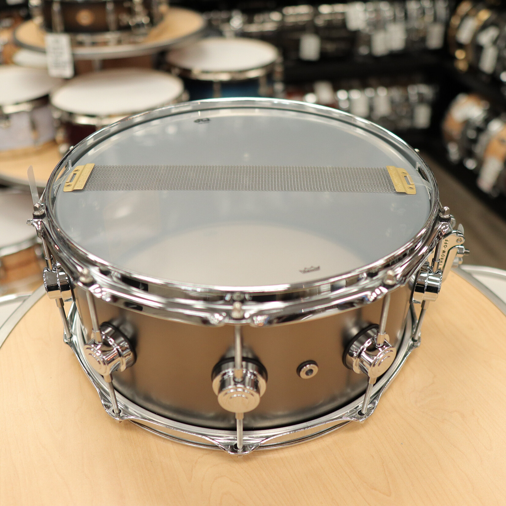 DW Pre-Owned DW Collector's Series Satin Black Nickel Over Brass 6.5x14 Snare Drum w/Chrome Hardware