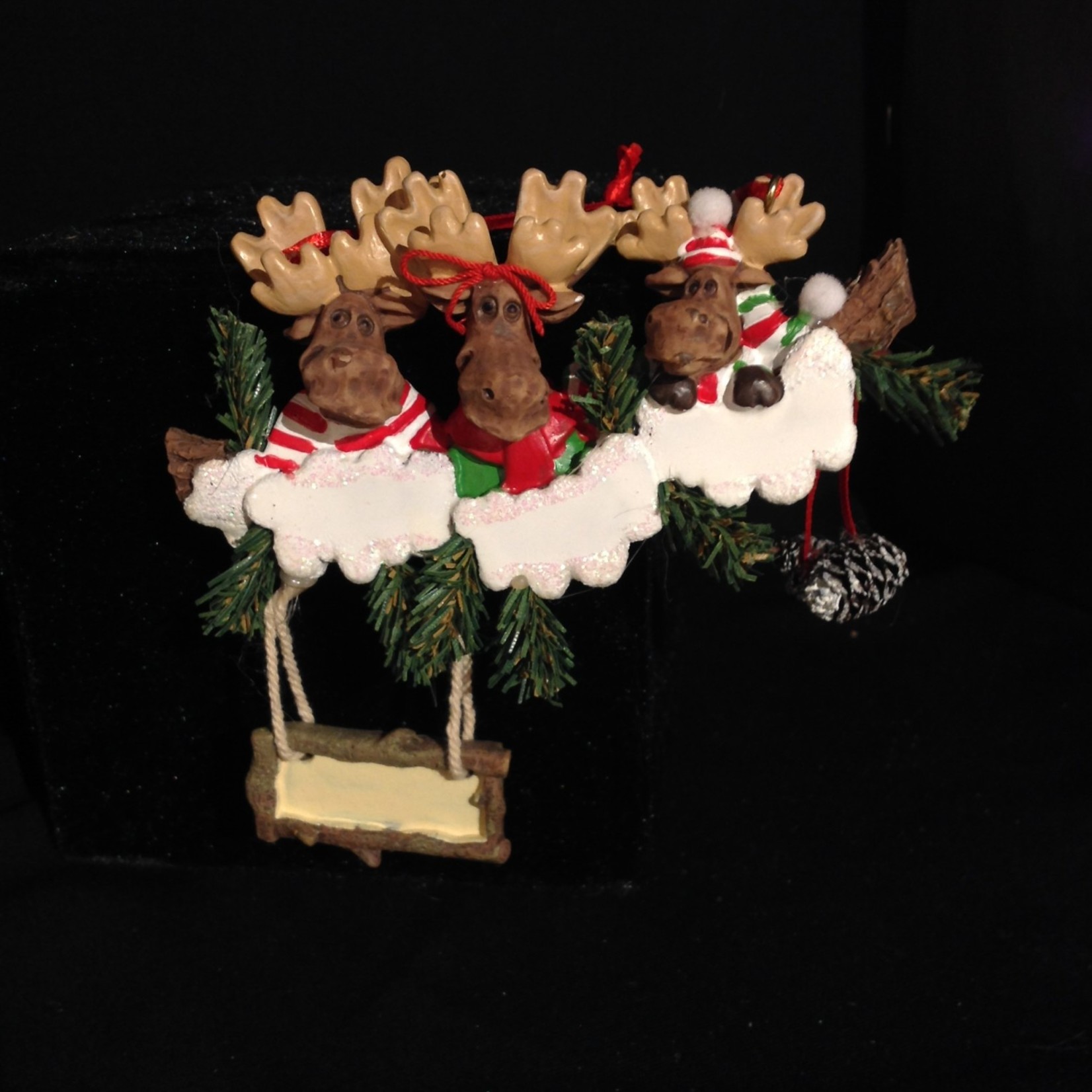 Moose Family Orn - 3