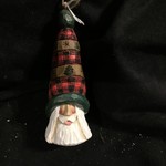 5" Carved Santa Orn w/Tartan Quilt