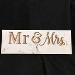 Carved Sign - Mr & Mrs (15.75x5.5")
