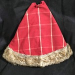 39” Red Plaid Tree Skirt w/Fur Trim