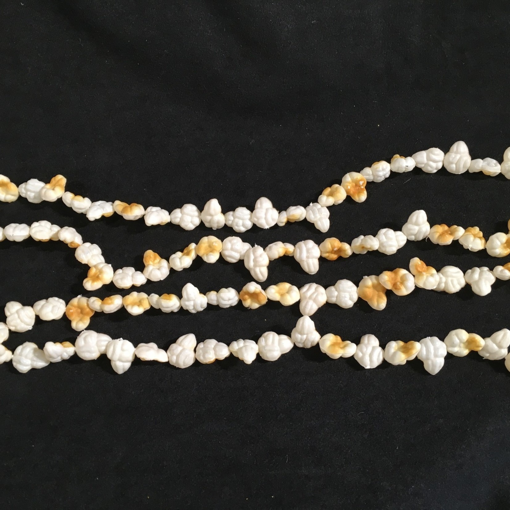 9’ Popcorn Garland