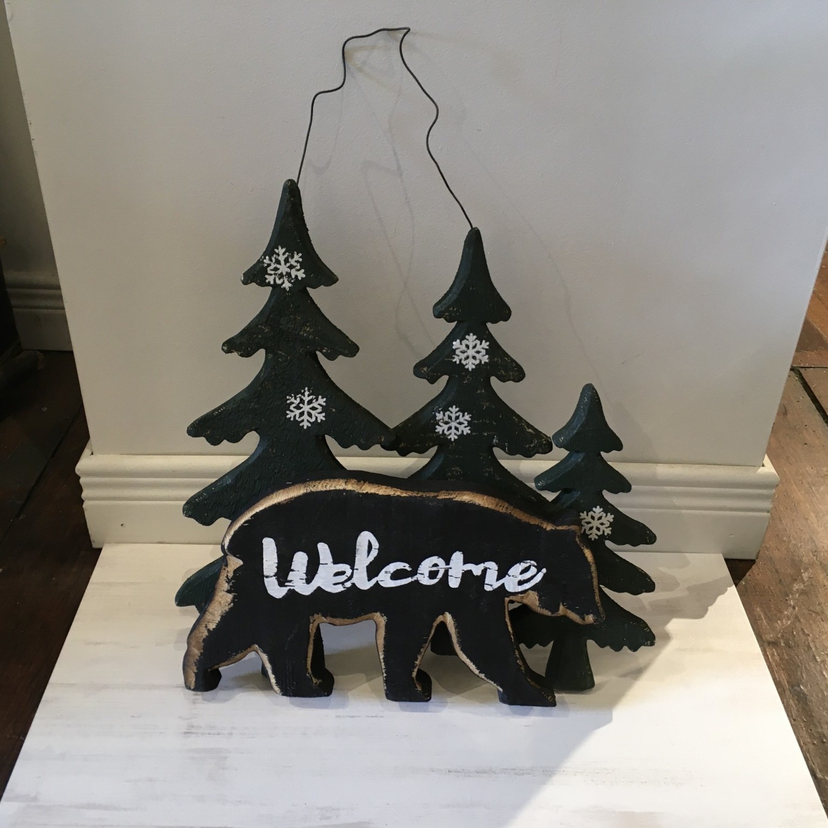 **11.75x15” Welcome Sign w/Bear