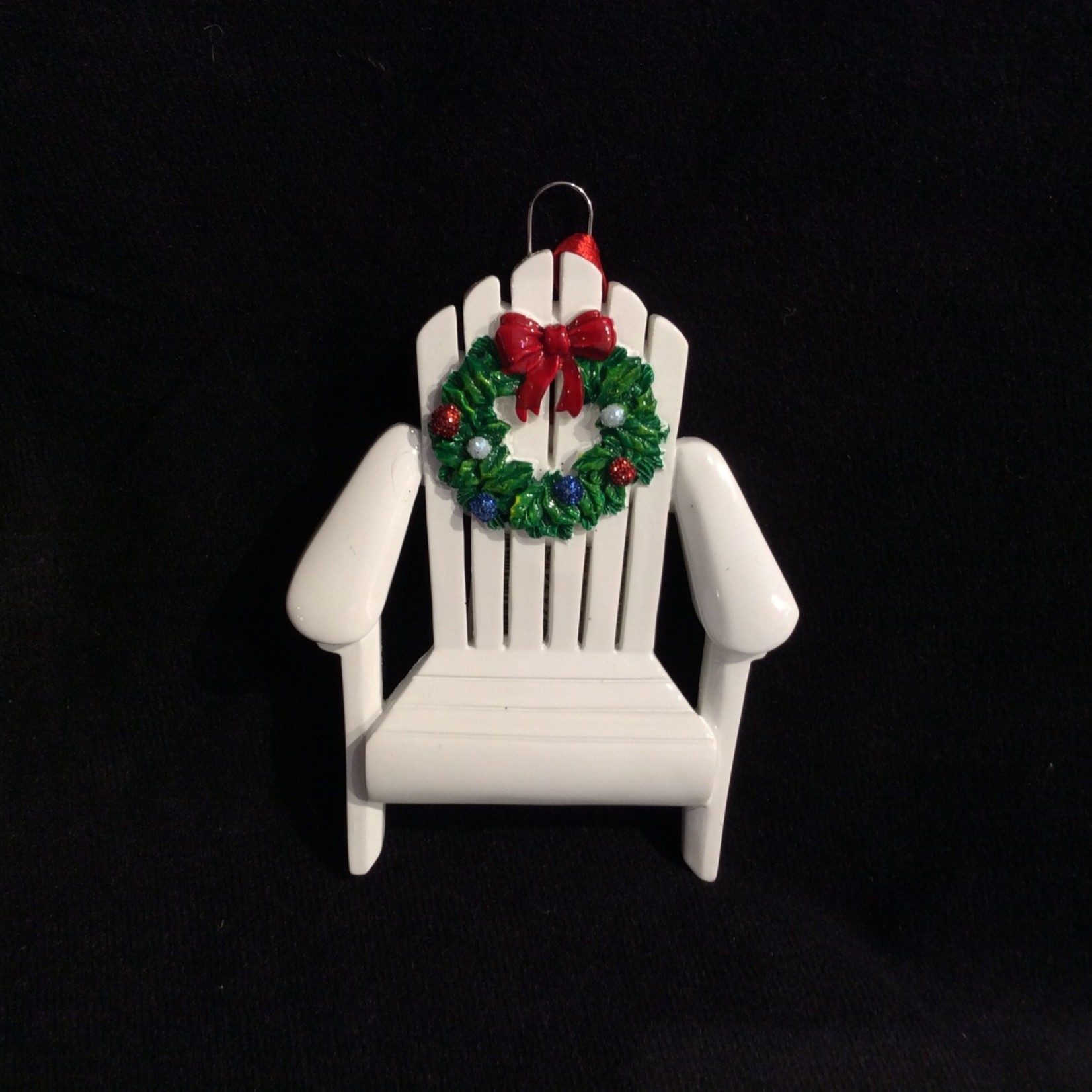White Muskoka Chair w/Wreath Orn