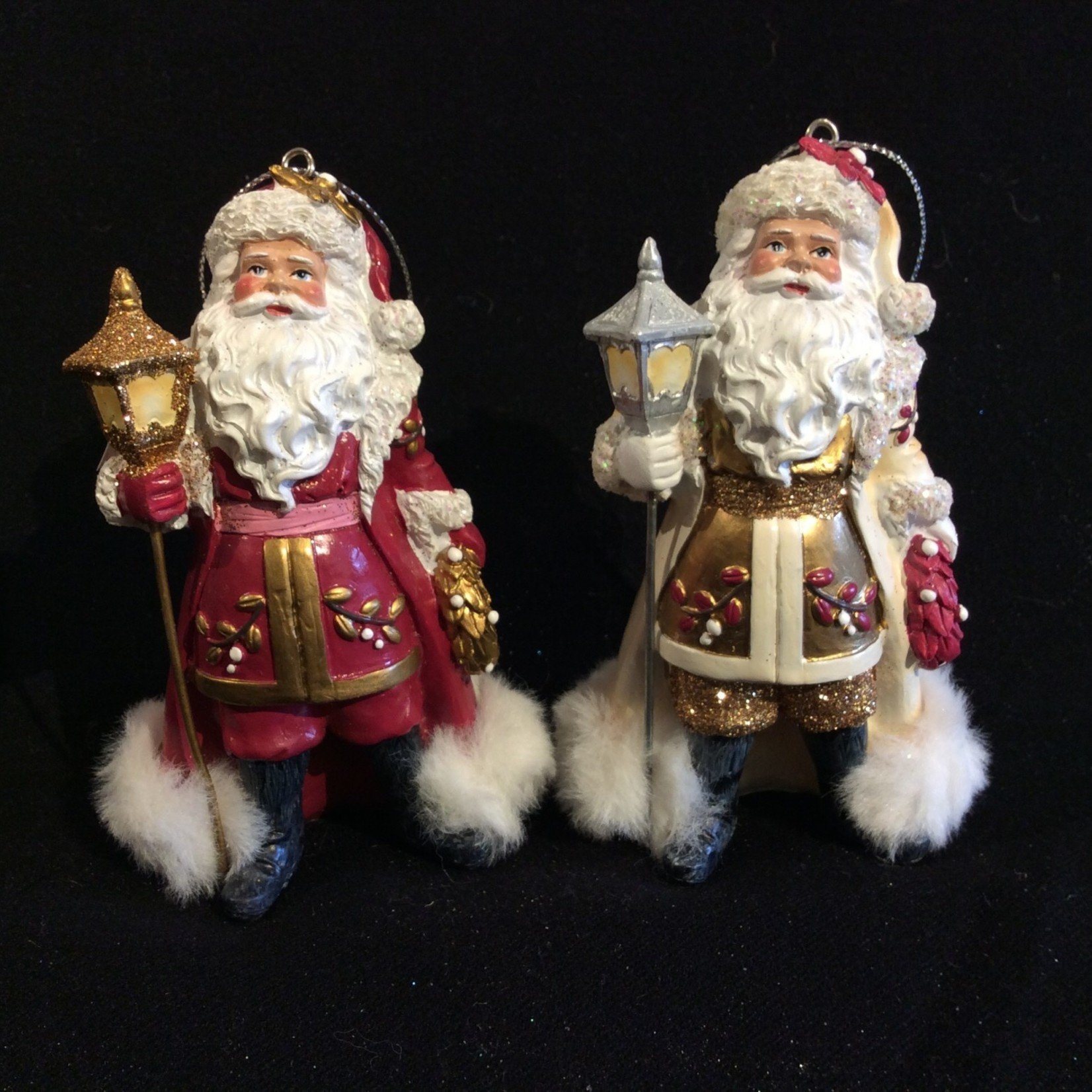 Gold/Burgandy Santa Orn 2A