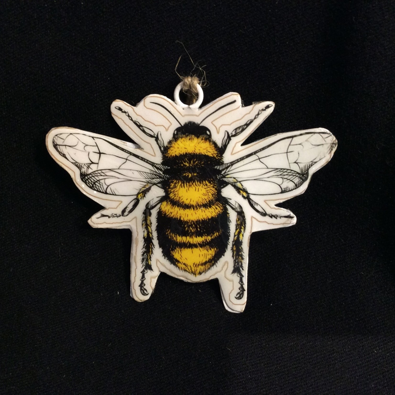 ** Metal Bee Ornament