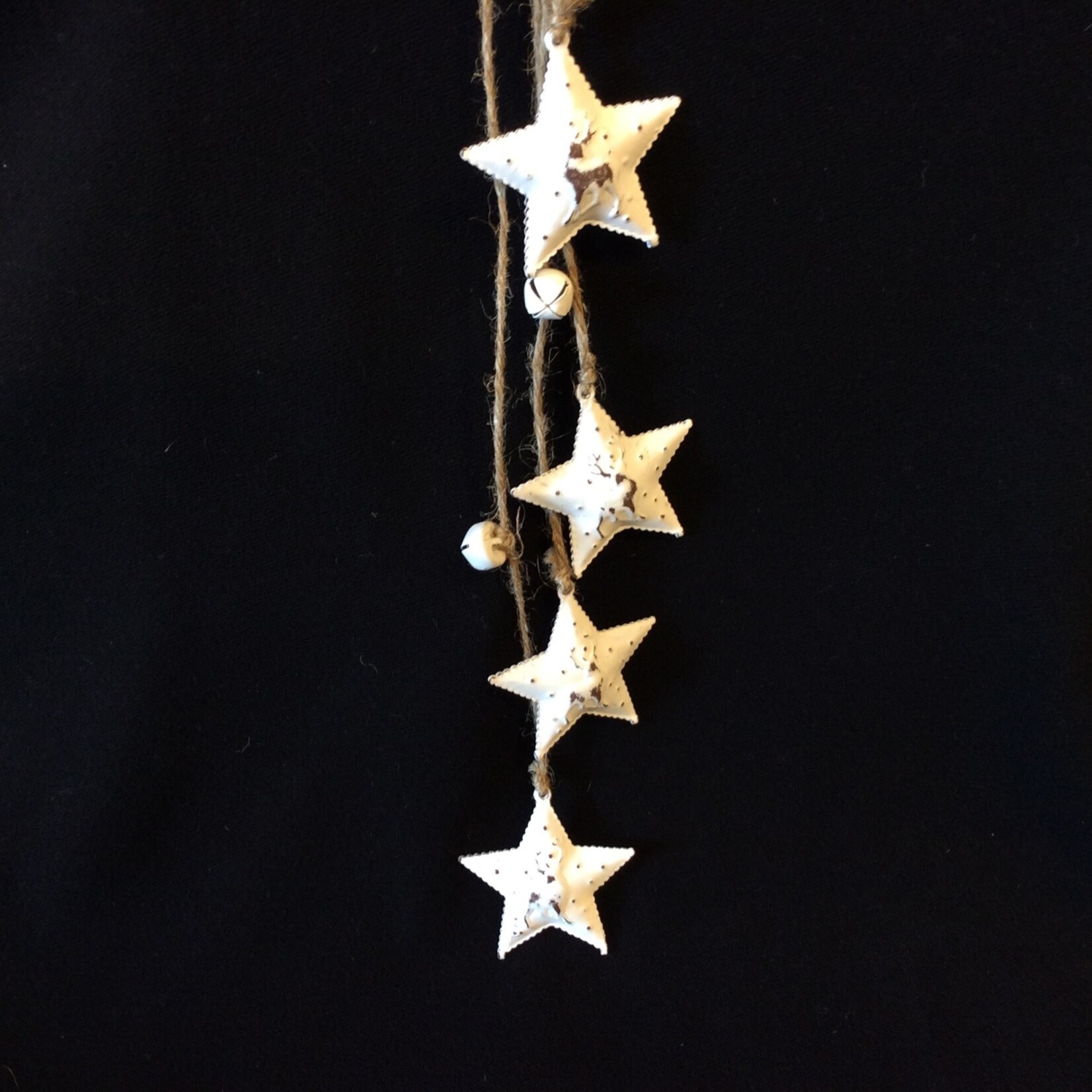 **15" White Metal Stars String