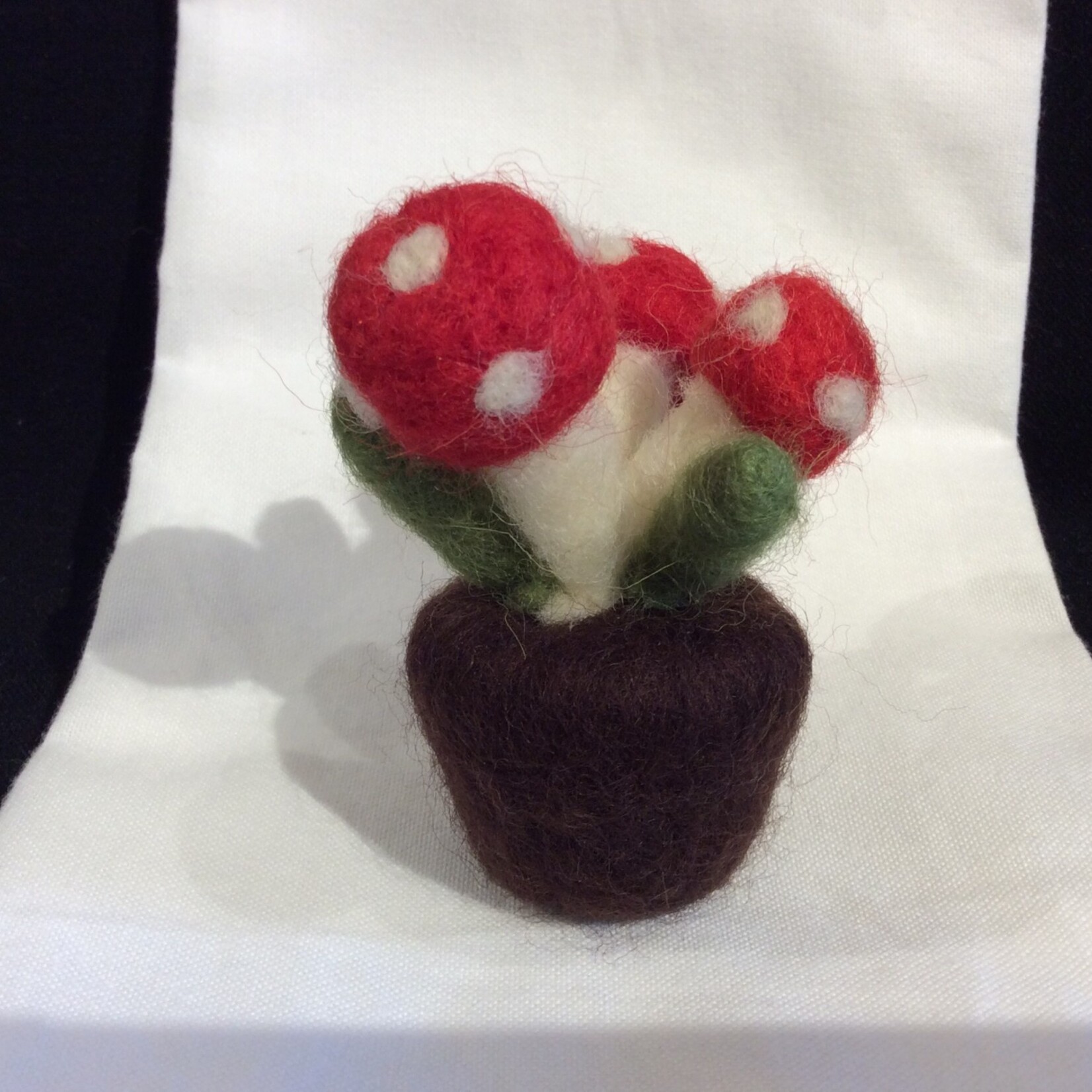 **Felt Potted Mushroom Trio Orn