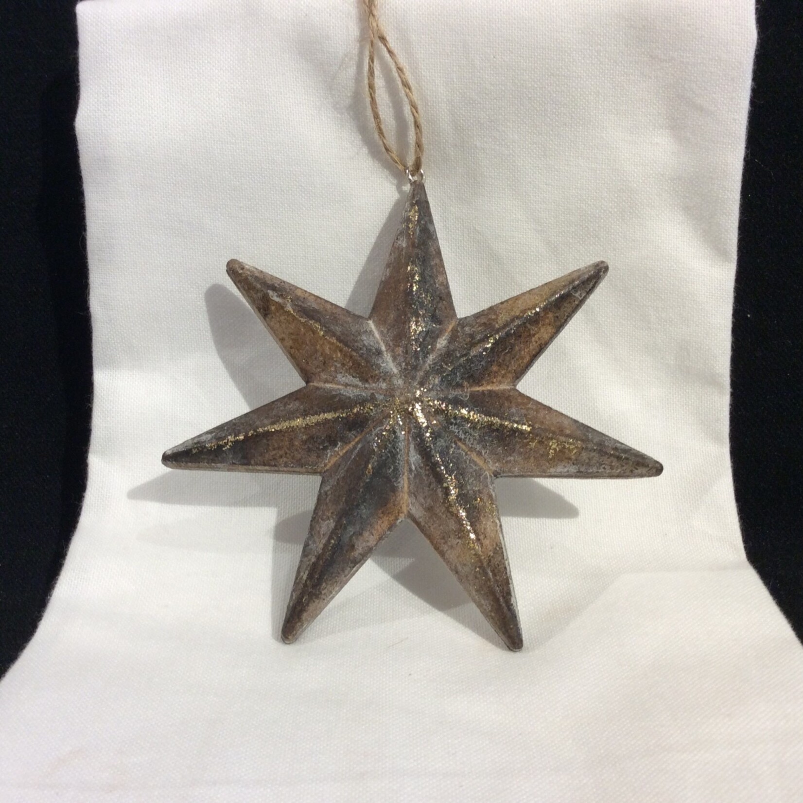 **Brown Wood Star w/Gold Foil Orn.