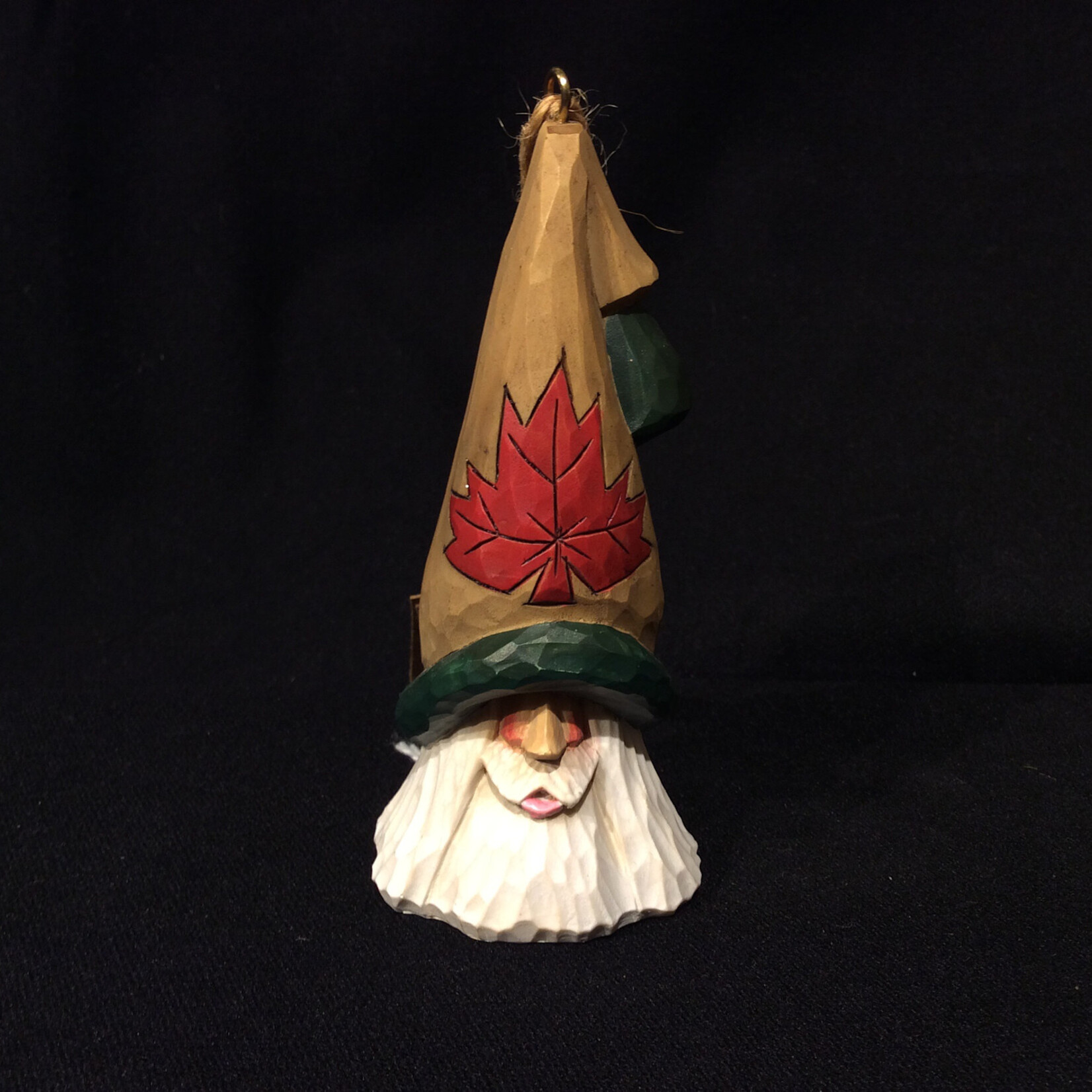 5" Carved Santa Orn w/Maple Leaf
