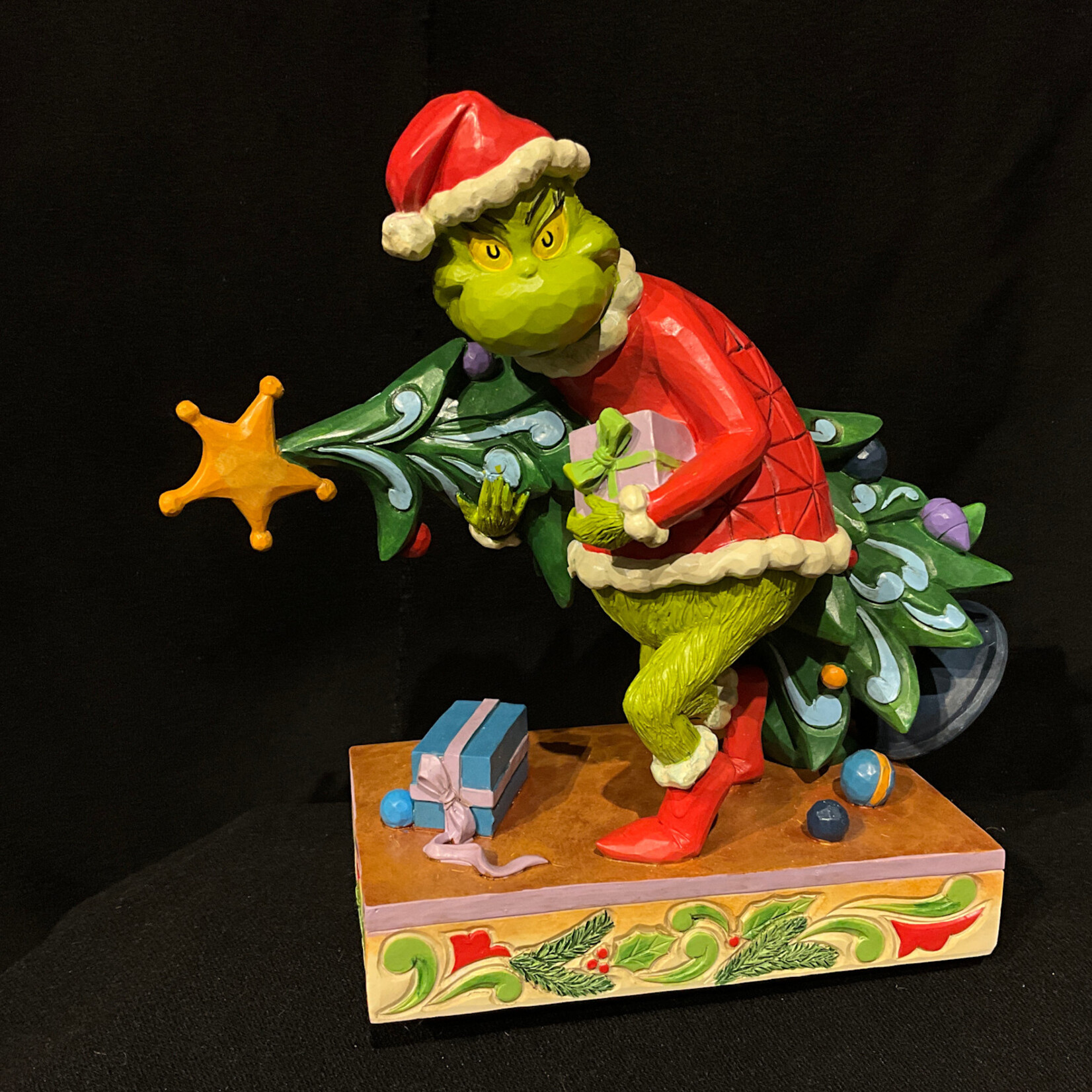 7.5" Grinch Stealing Tree Figurine