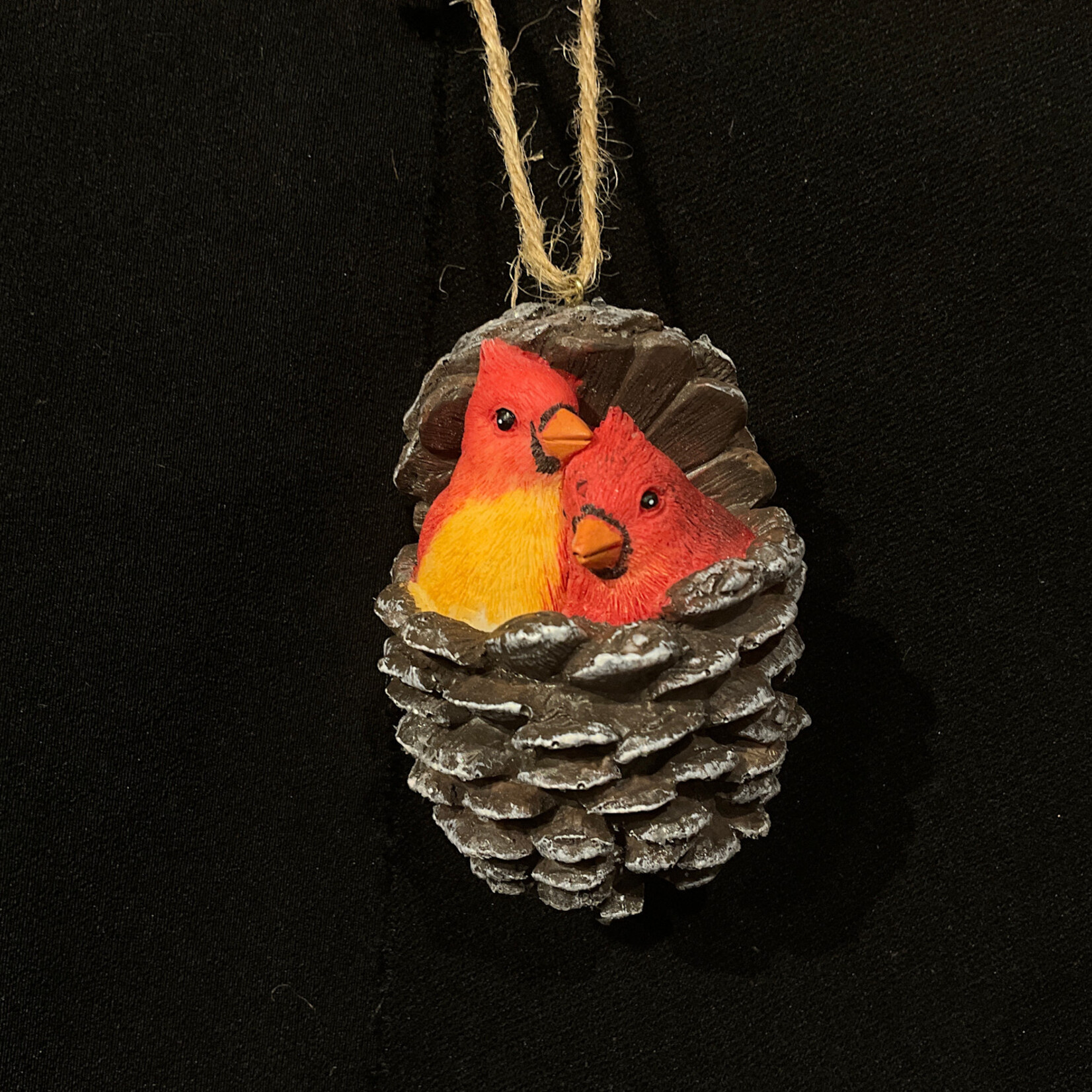 Cardinals in Pine Cone Orn 2A