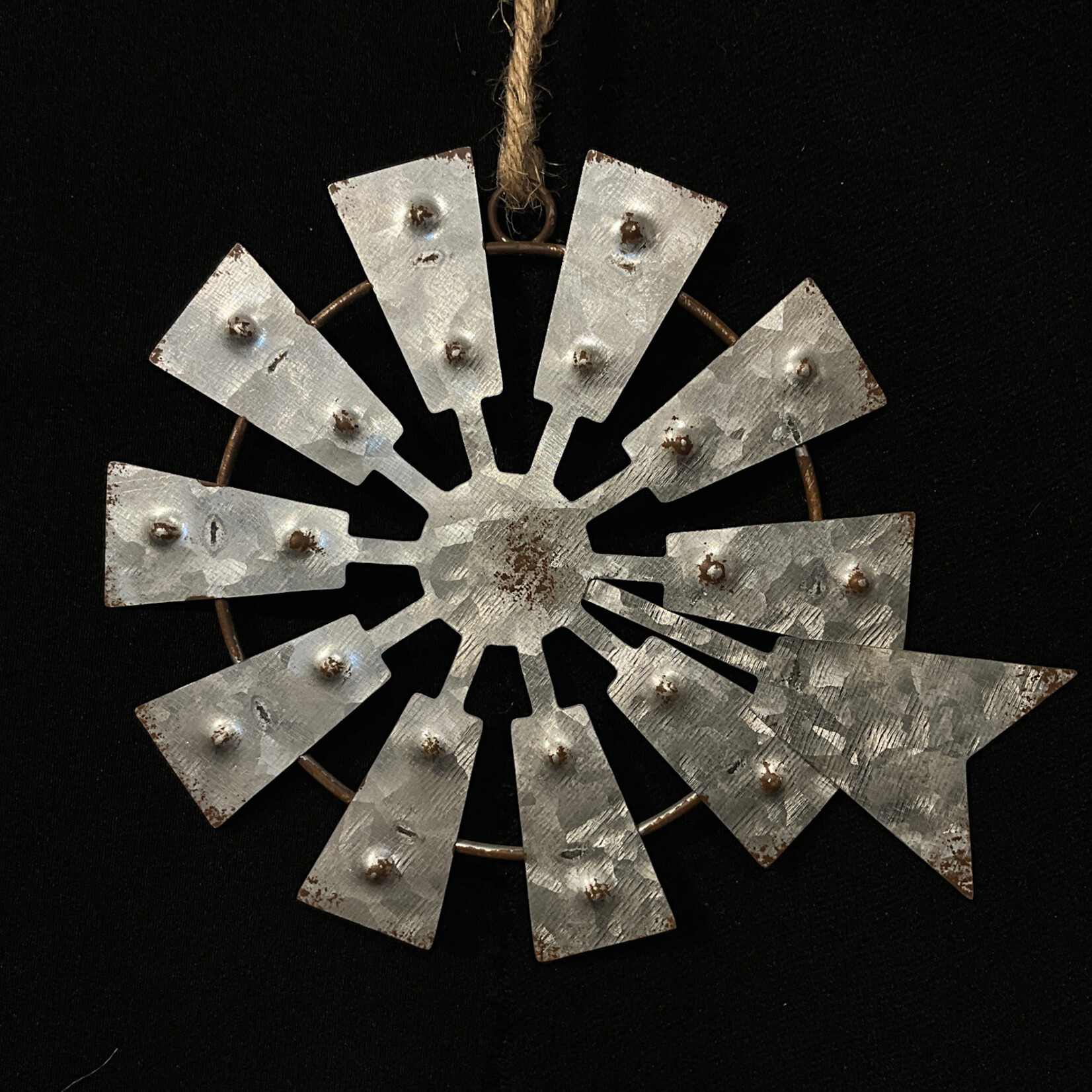 **Metal Farm Windmill