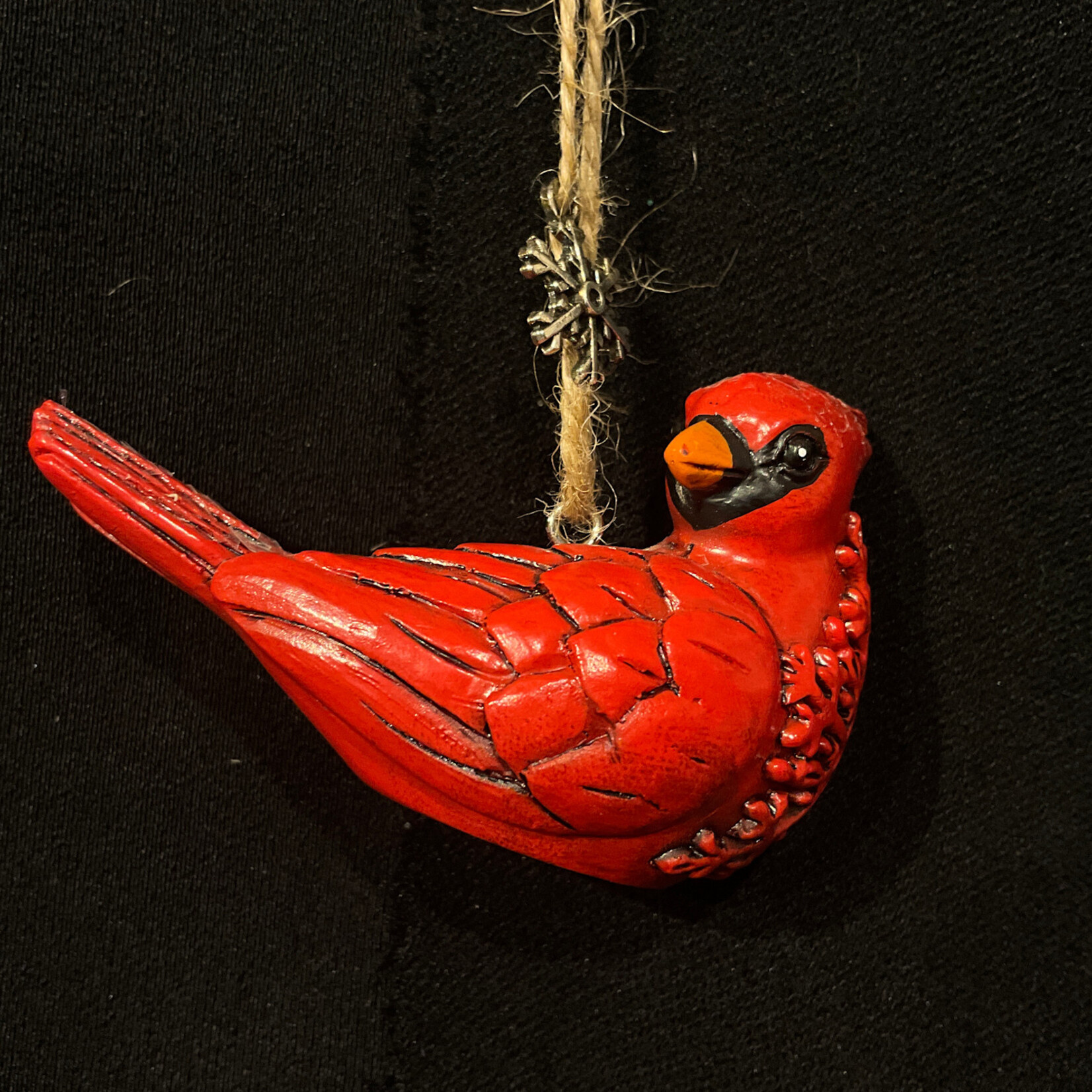 **Cardinal w/Snowflake Orn 2A