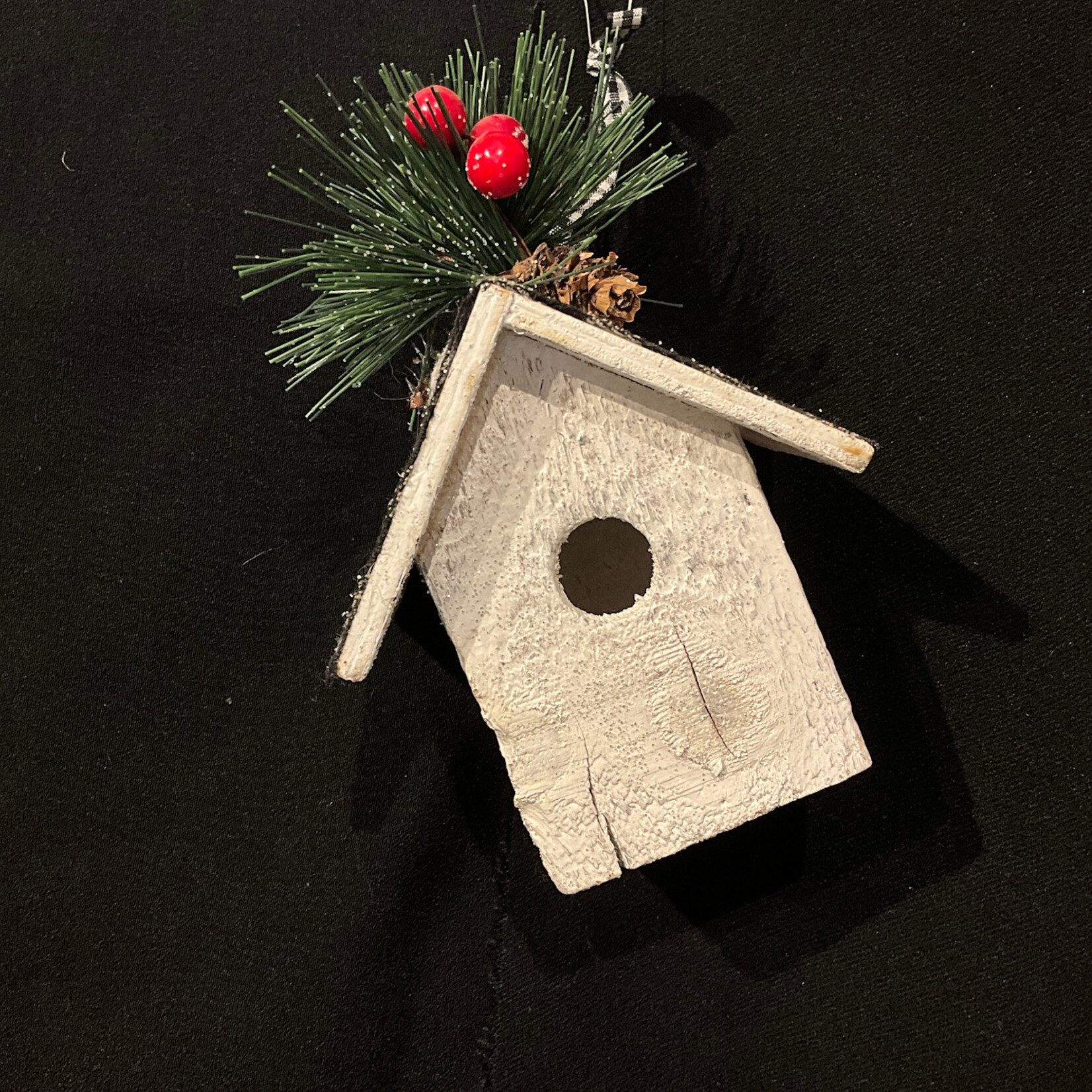 ** White Wood Birdhouse Orn (3.75x5.5”)