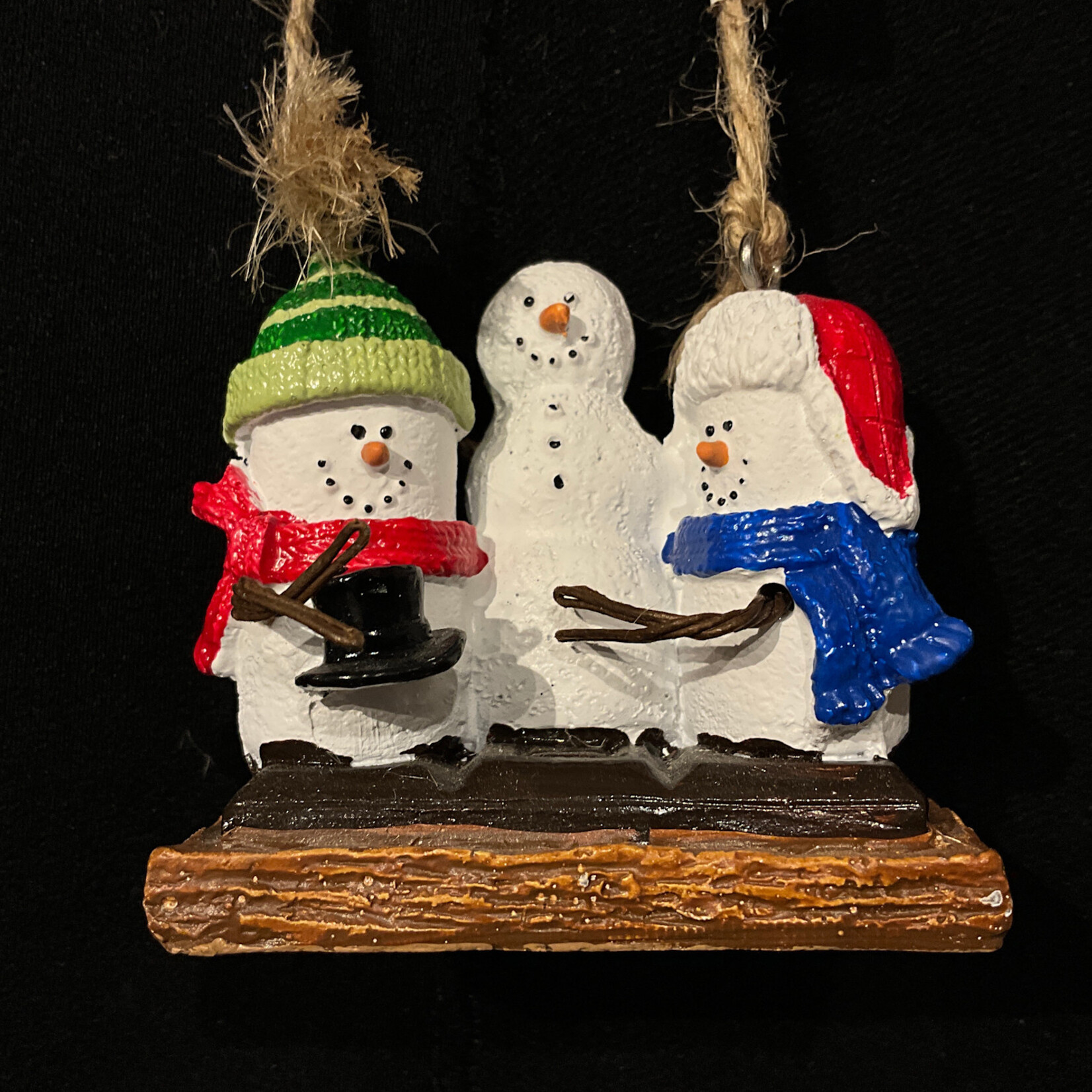 * S'More Building Snowman