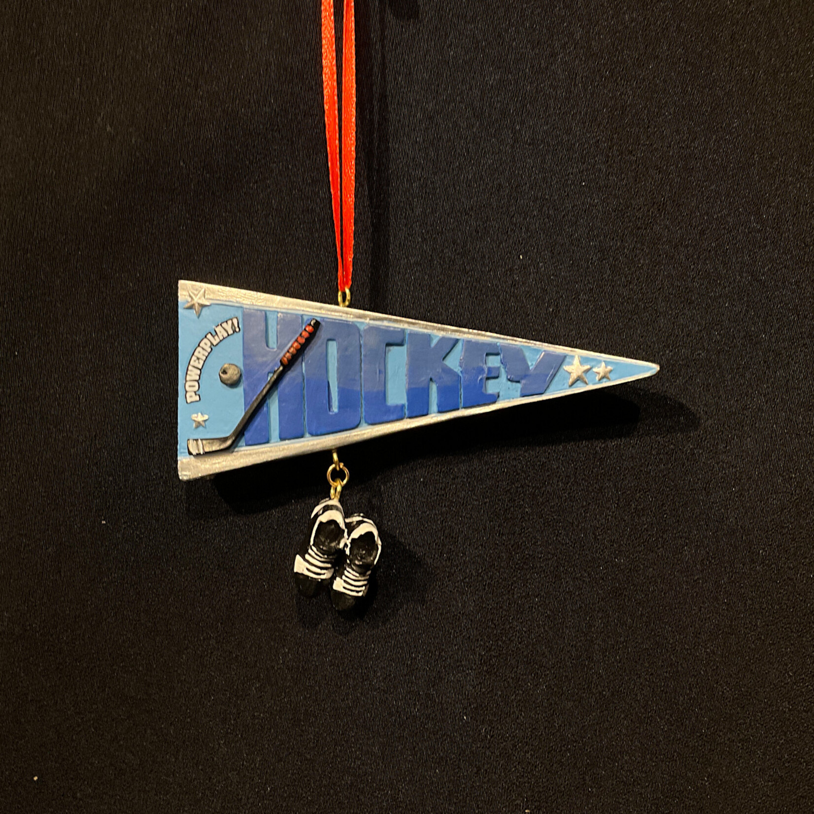 Hockey Pennant Orn