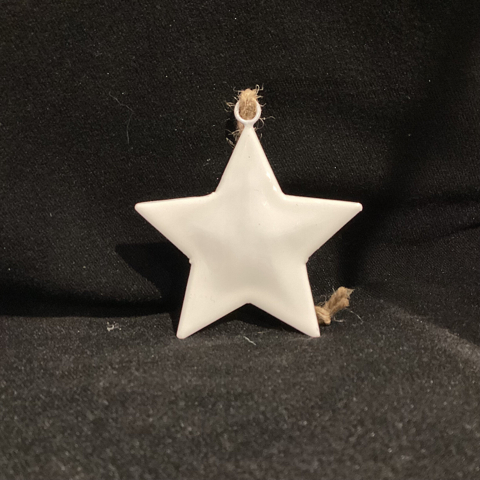 **White Enamel Star Orn