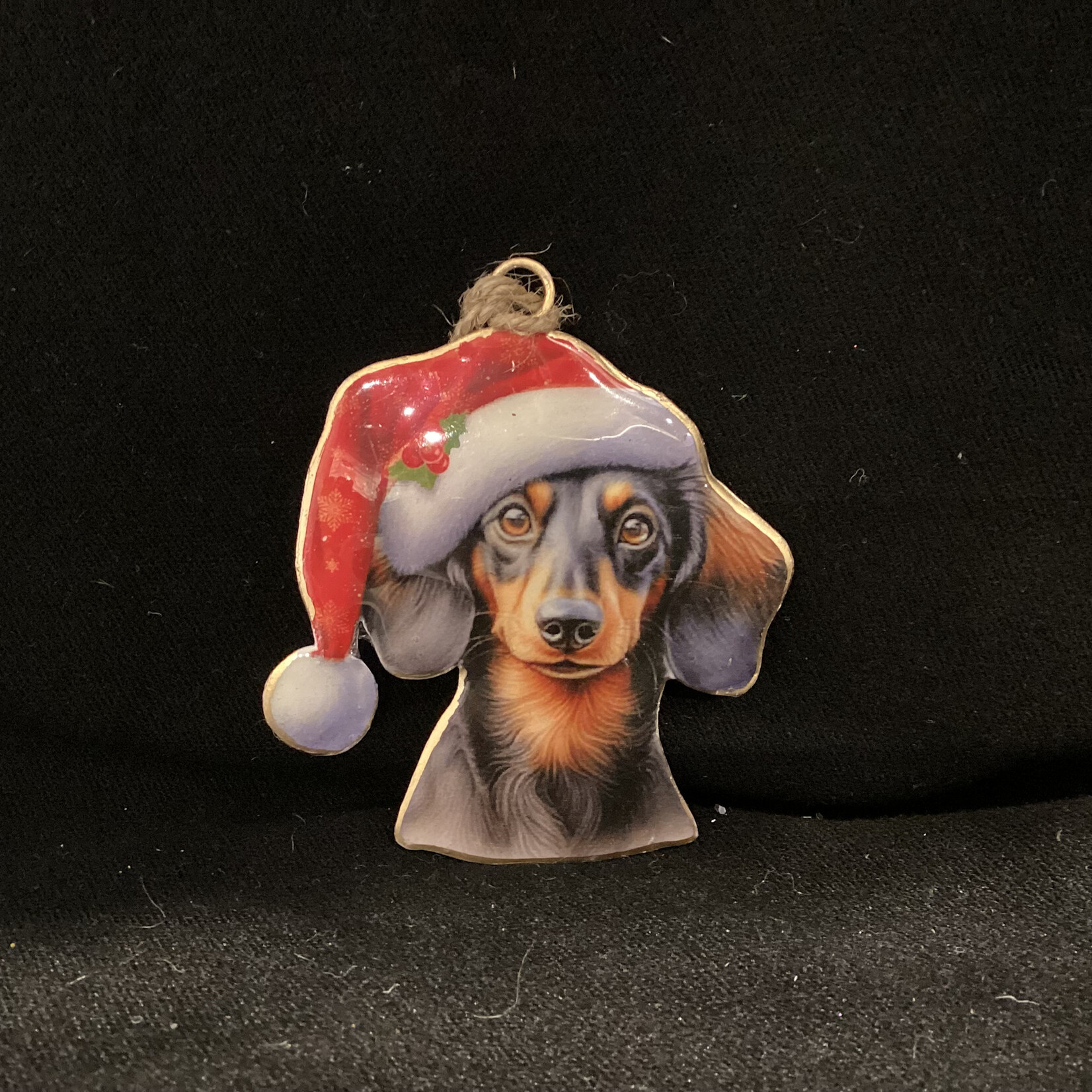 **Metal Dachshund w/Santa Hat Orn