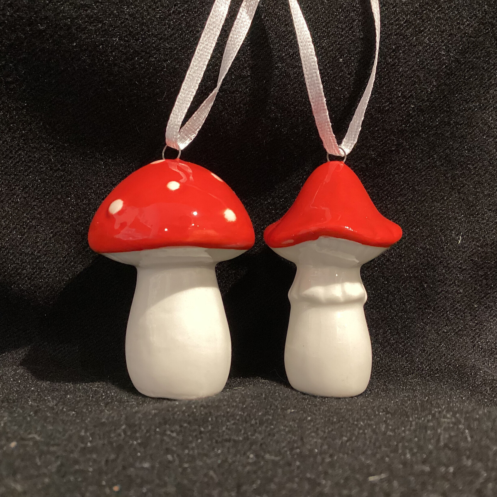* 2.5" Ceramic Mushroom Orn 2A
