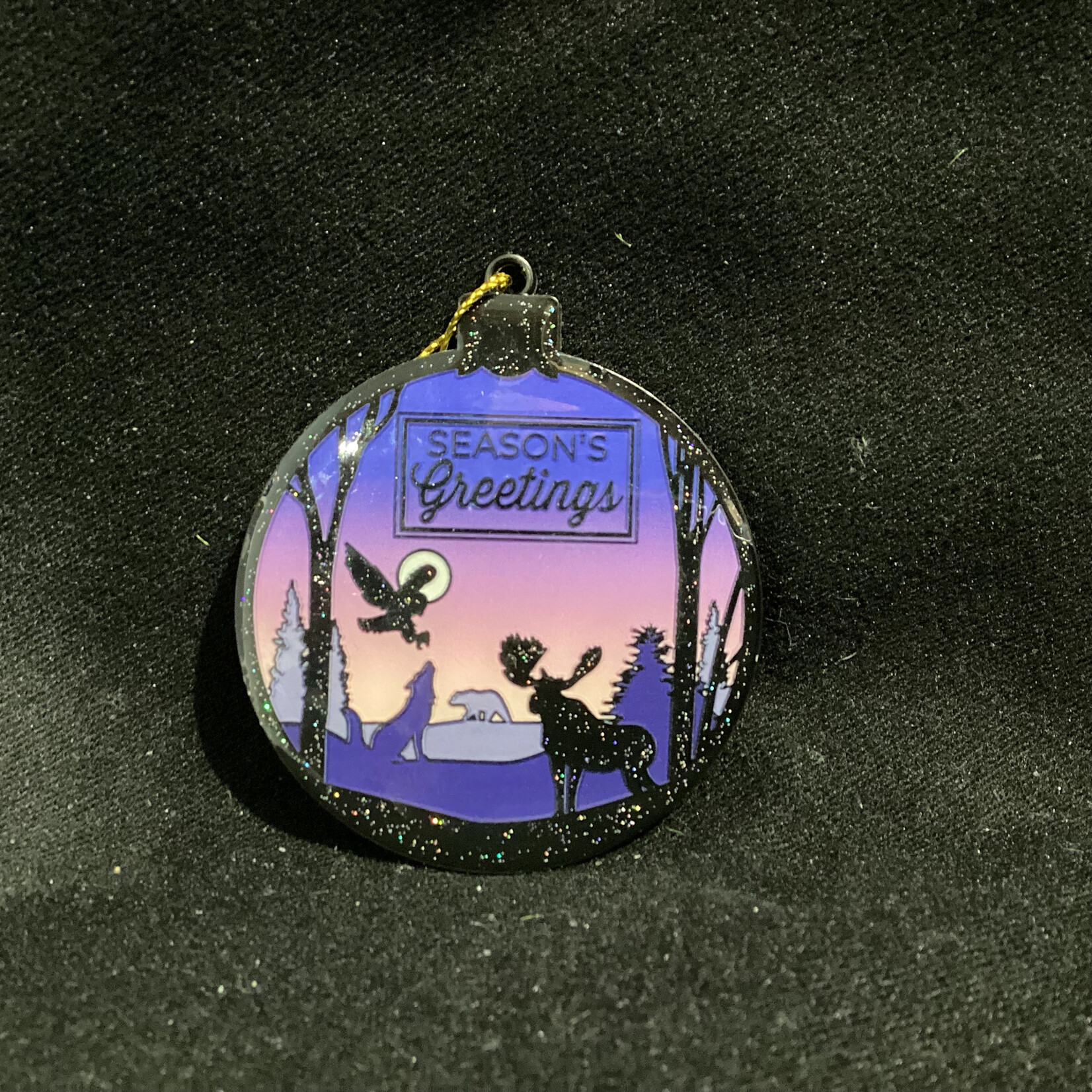 **Flat Ball w/Wildlife Silhouette Orn