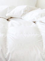 *Qn Chinook Super Light Weight Duvet- Cuddle Down