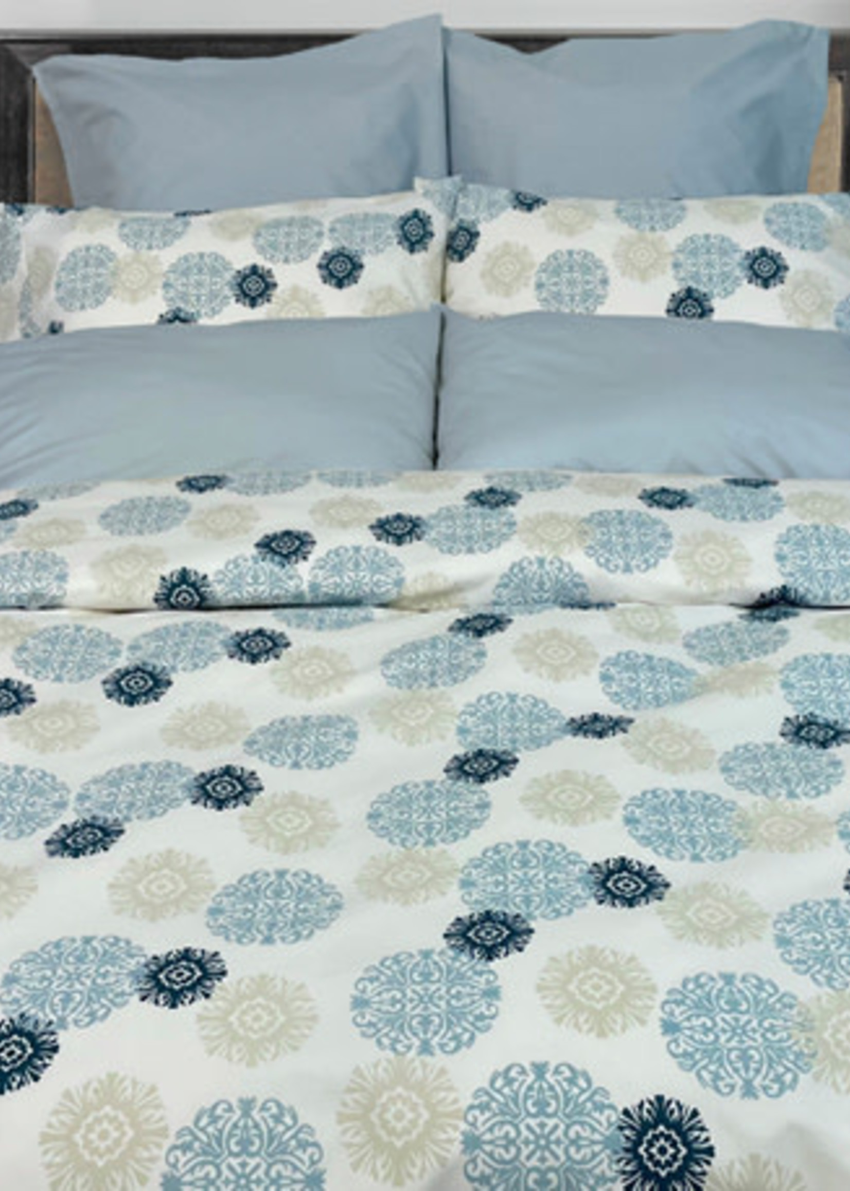 Cuddle Down *Qn Navy/Blue/Tan Medallion Duvet Cover-Cuddle Down