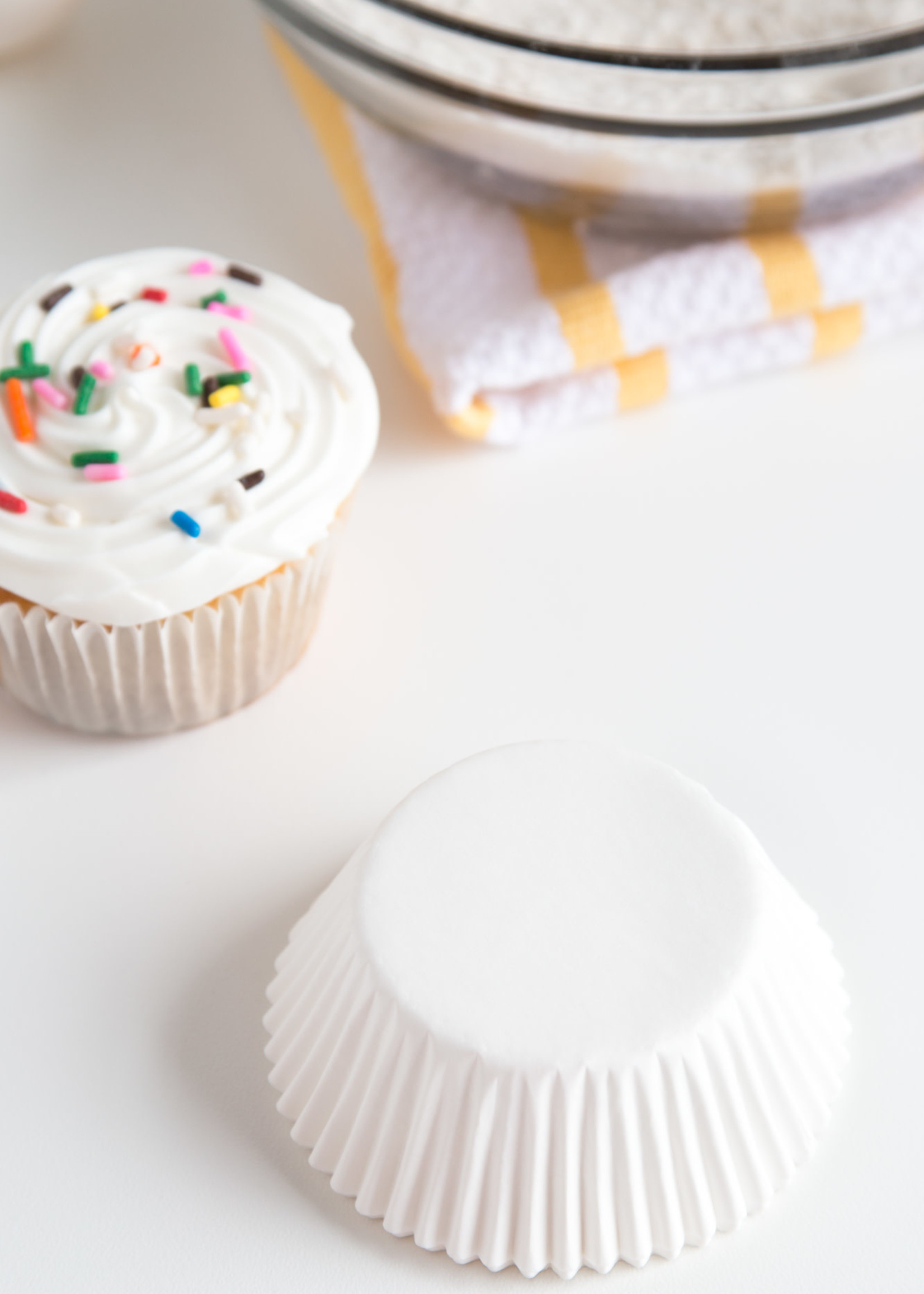 Foxrun *50pk Reg White Bake Cups-Foxrun
