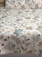 Peace Arch Imports *Qn Cream w/Blue/Tan Flowers Nassau Coverlet w/Shams-Peace Arch