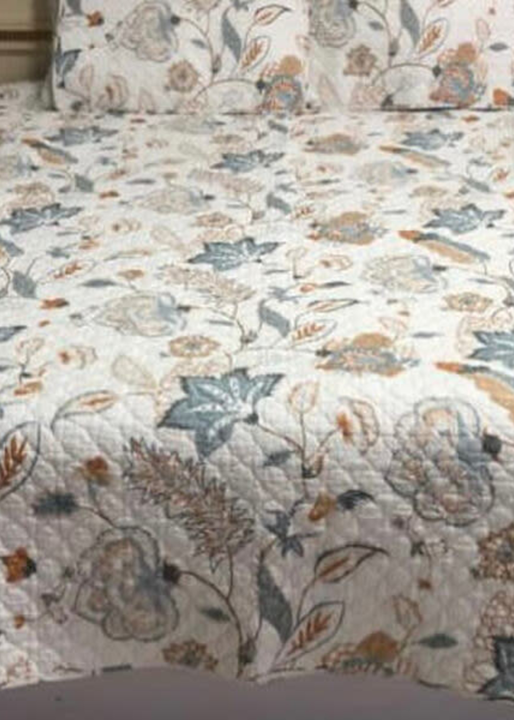 Peace Arch Imports *Qn Cream w/Blue/Tan Flowers Nassau Coverlet w/Shams-Peace Arch