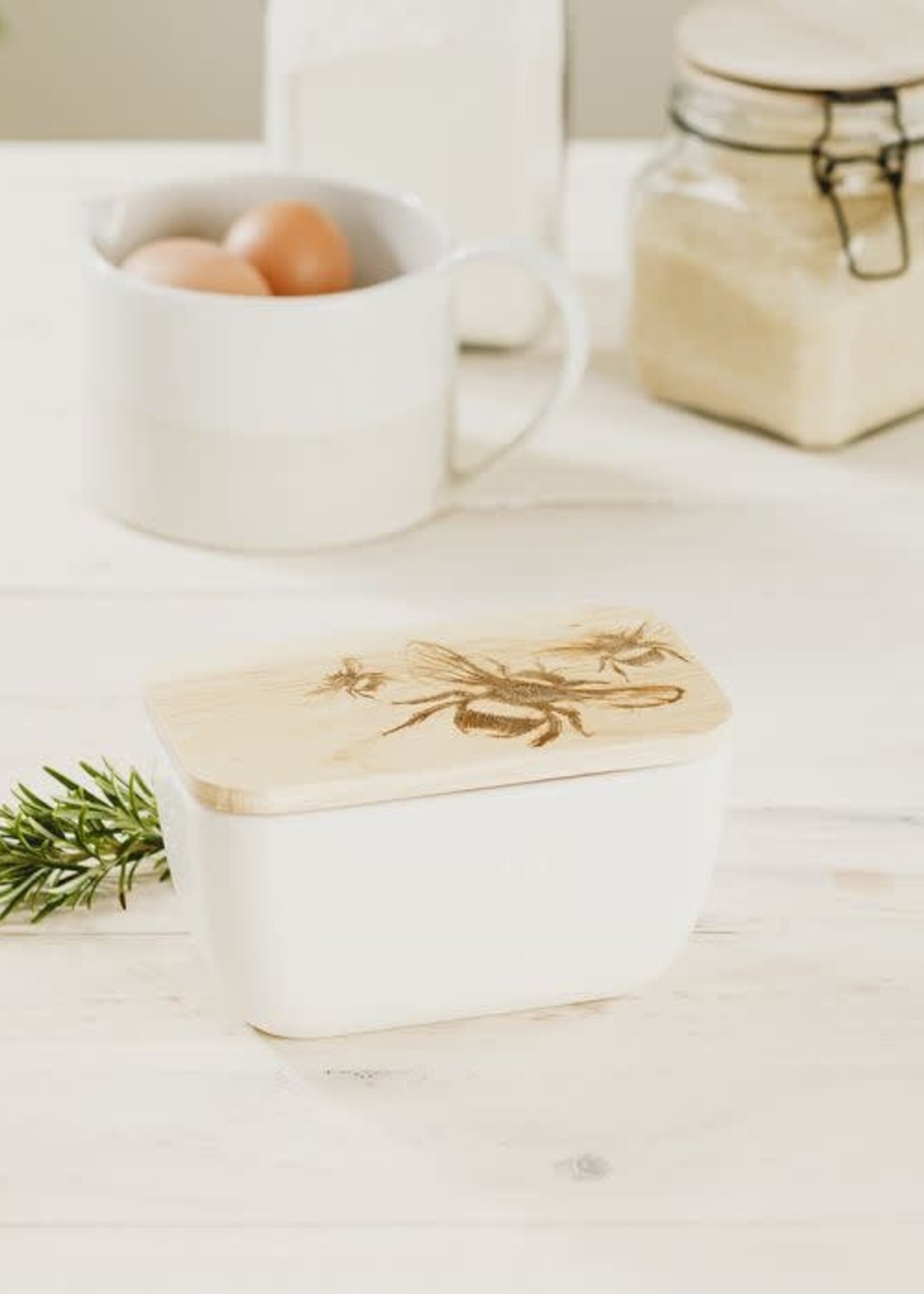 Selbrae House *White Butter Dish w/Bee Wooden Lid-Design