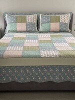 Peace Arch Imports *Qn Sage Green/Blue/Pink Ensemble Coverlet w/Shams-Peace Arch