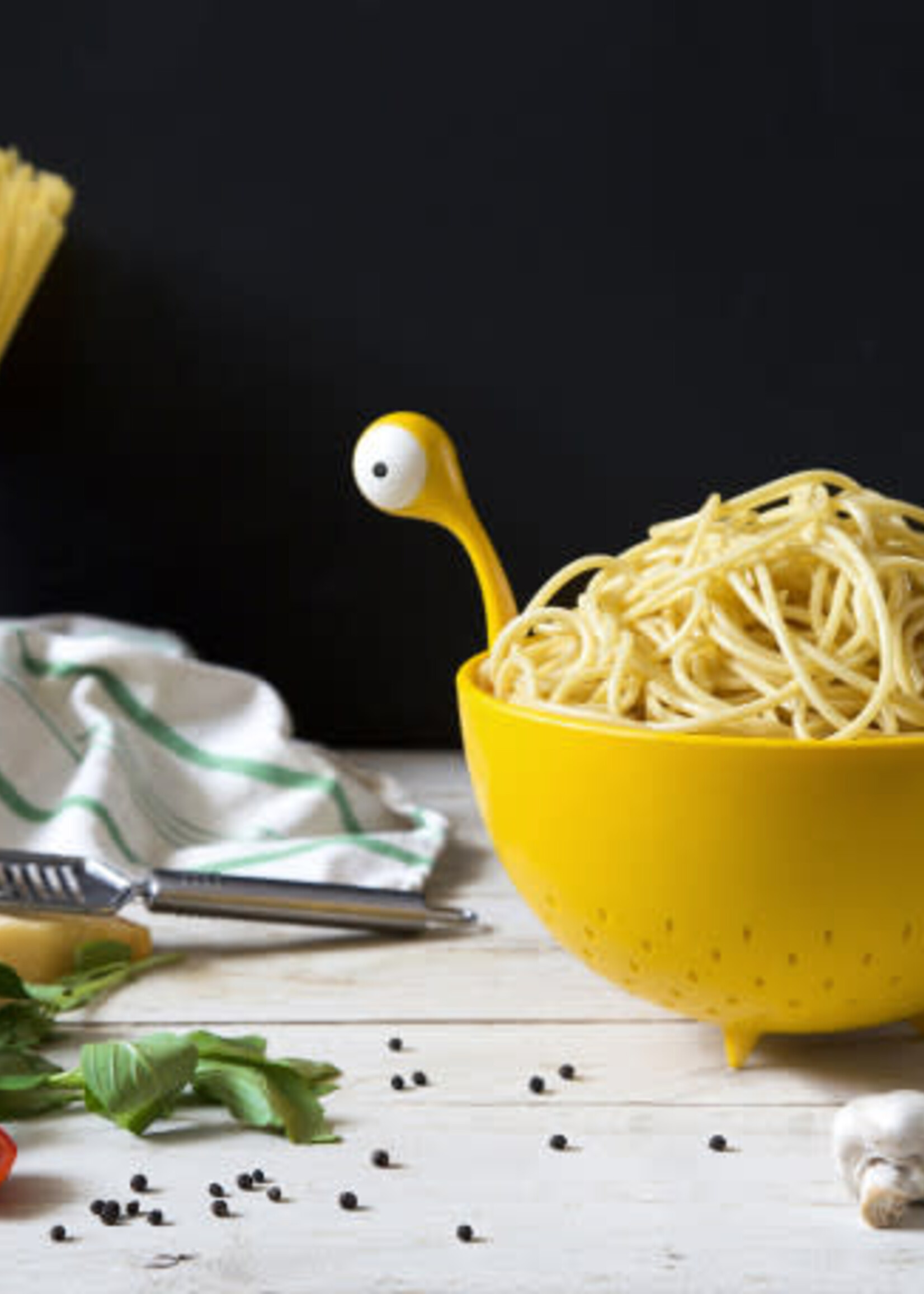 Canadian Gift Concept *Spaghetti Monster Colander-CGC
