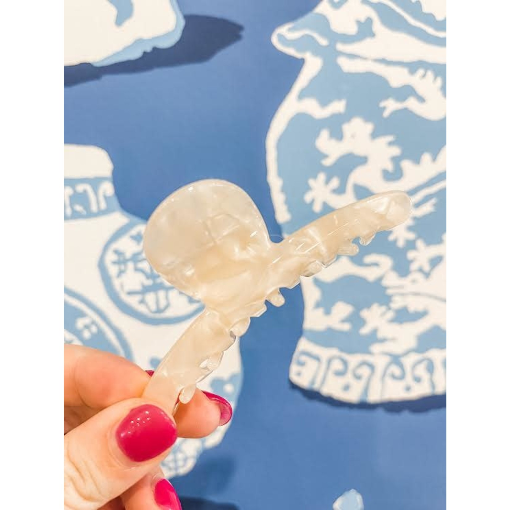 Pinch It back  hair claw