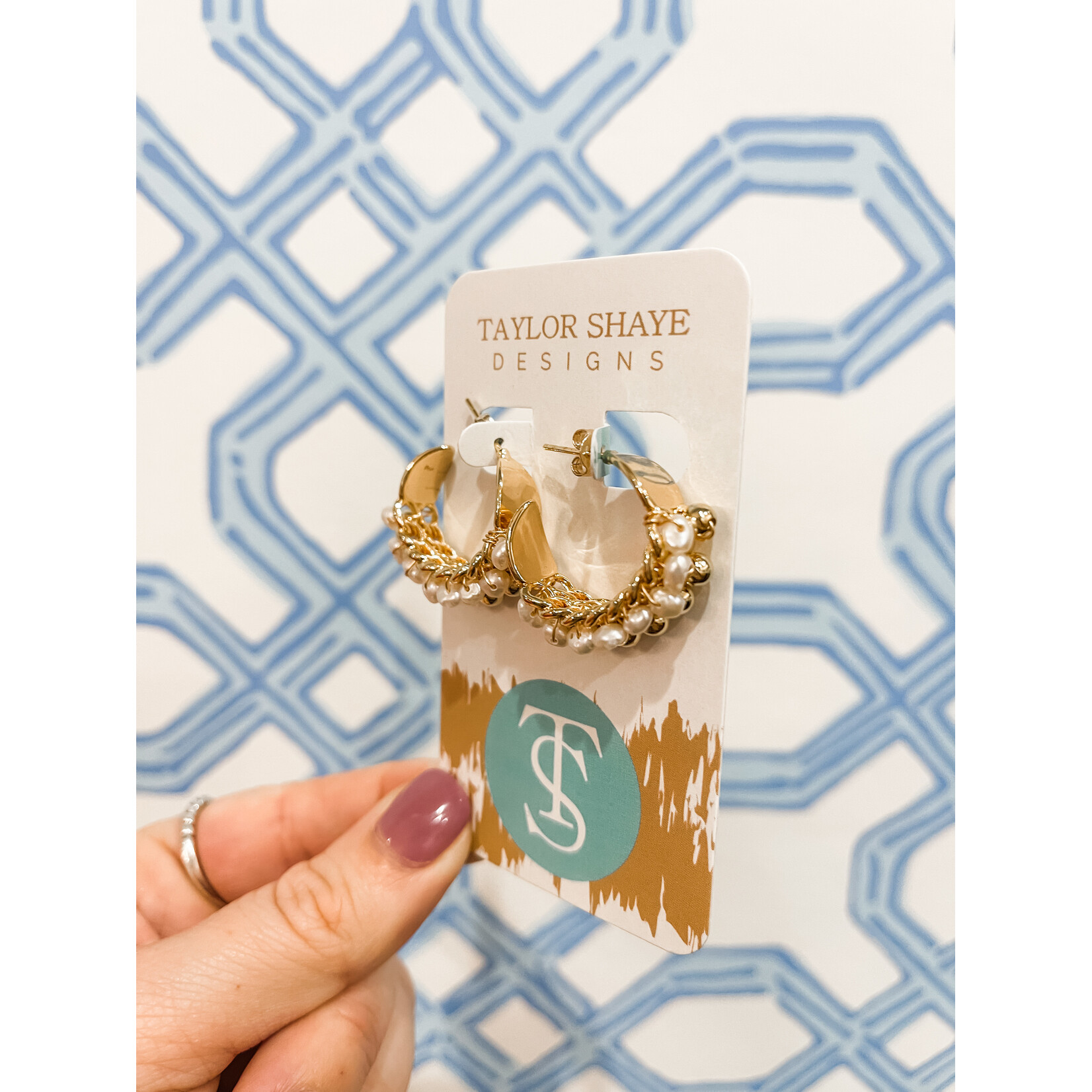 taylor Shaye designs TSD Cara Pearl Hoops