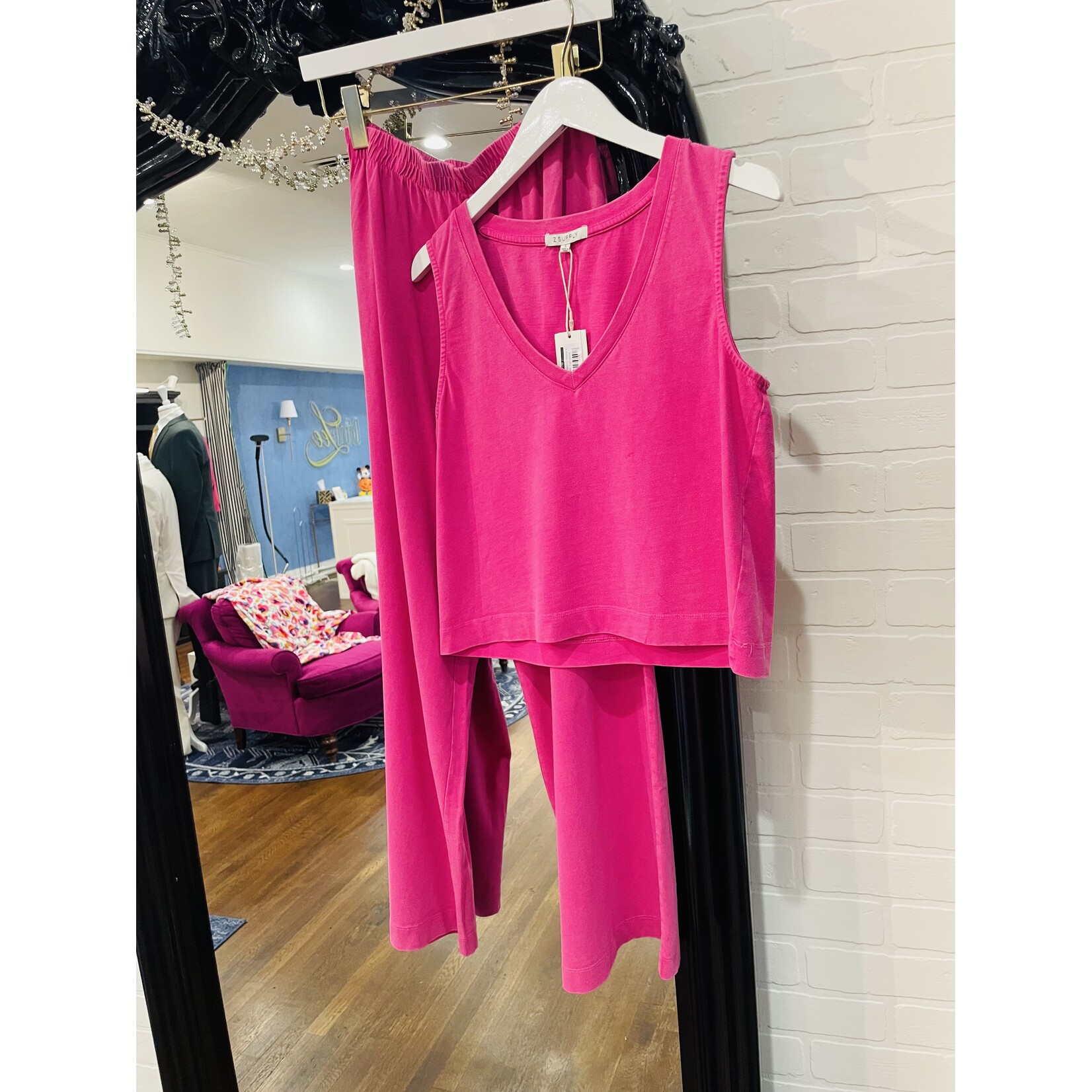 Z Supply Z Supply- Sloane V-Neck Top Island pink