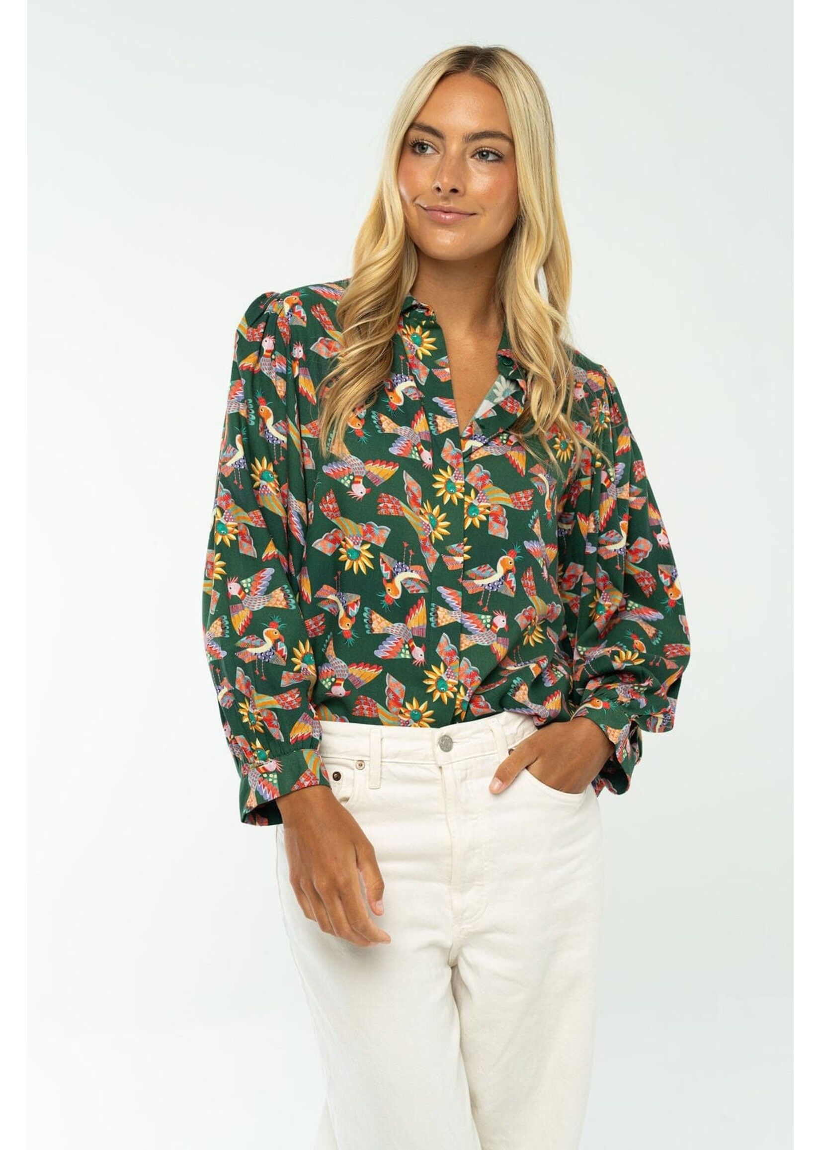 Britton Court Briton Court Christy Top - Kelly Green