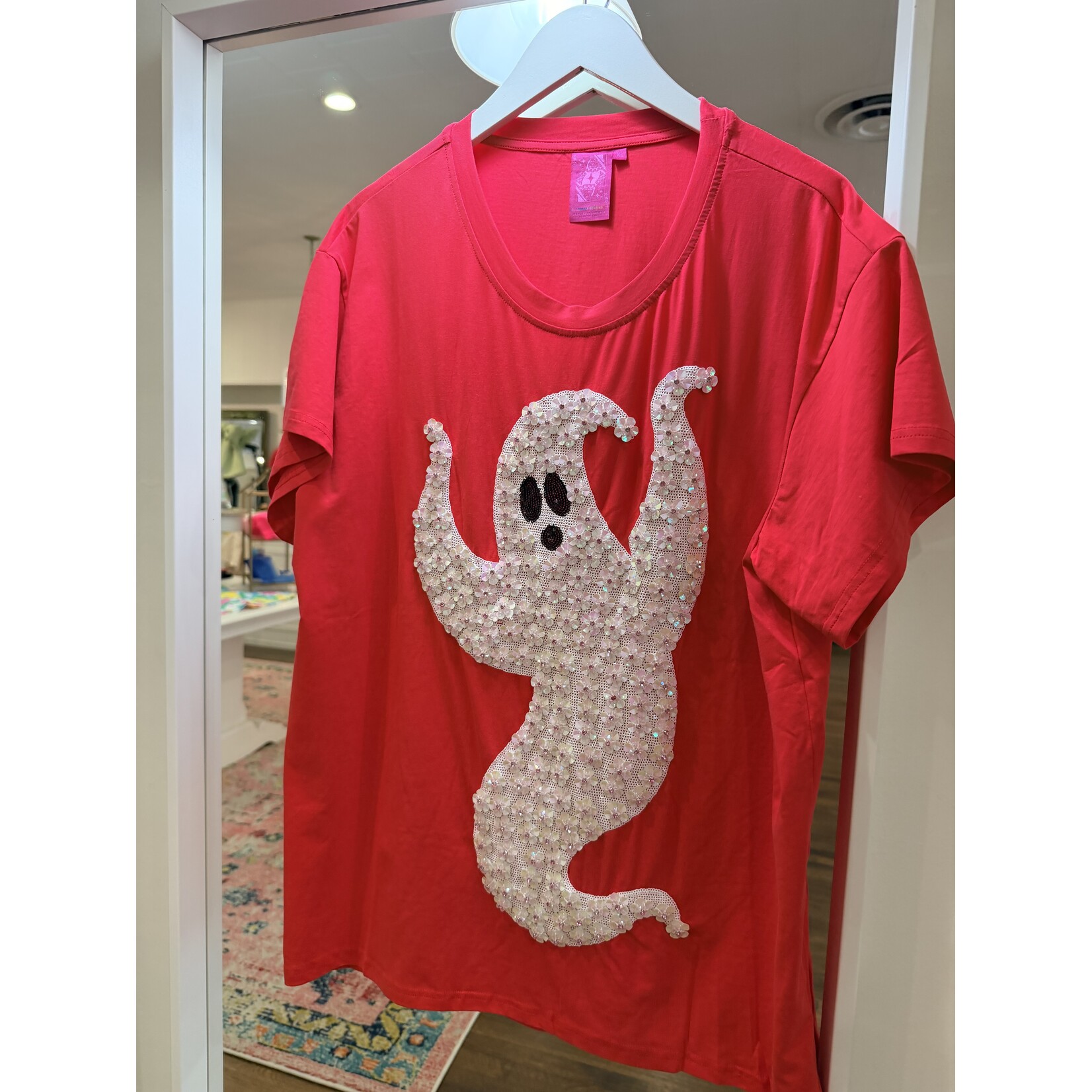 qos QOS Sequin Flower Ghost Tee