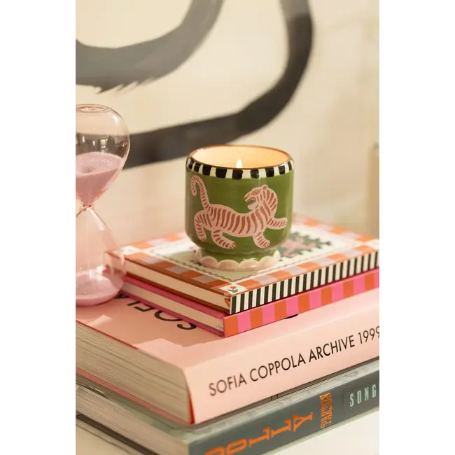A Dopo Candle 8oz Tiger - Black Cedar & Fig