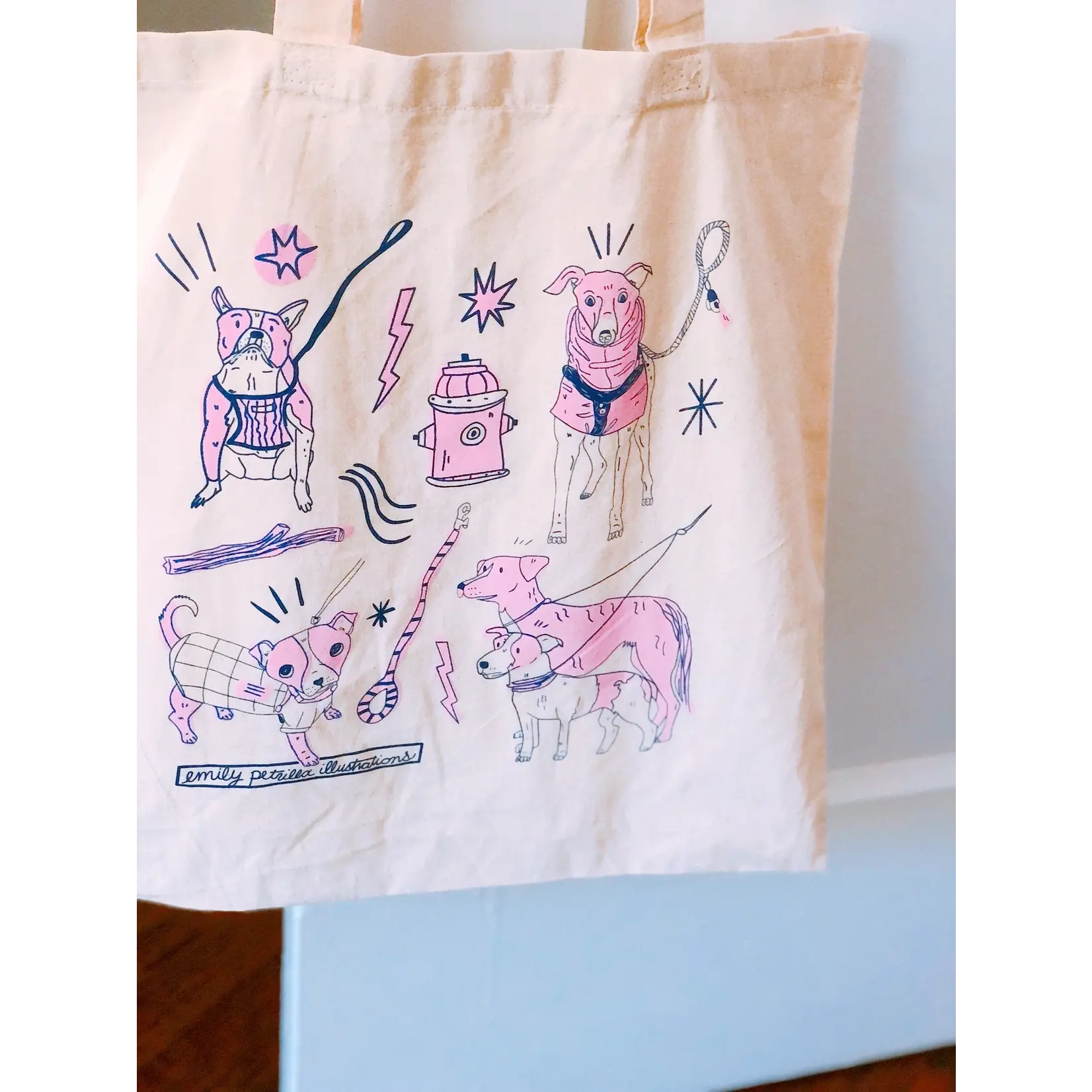 Emily Petrilla Illustrations Emily Petrilla - Dog Walk Tote Bag