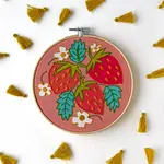 Rikrack Embroidery Kit - Strawberries