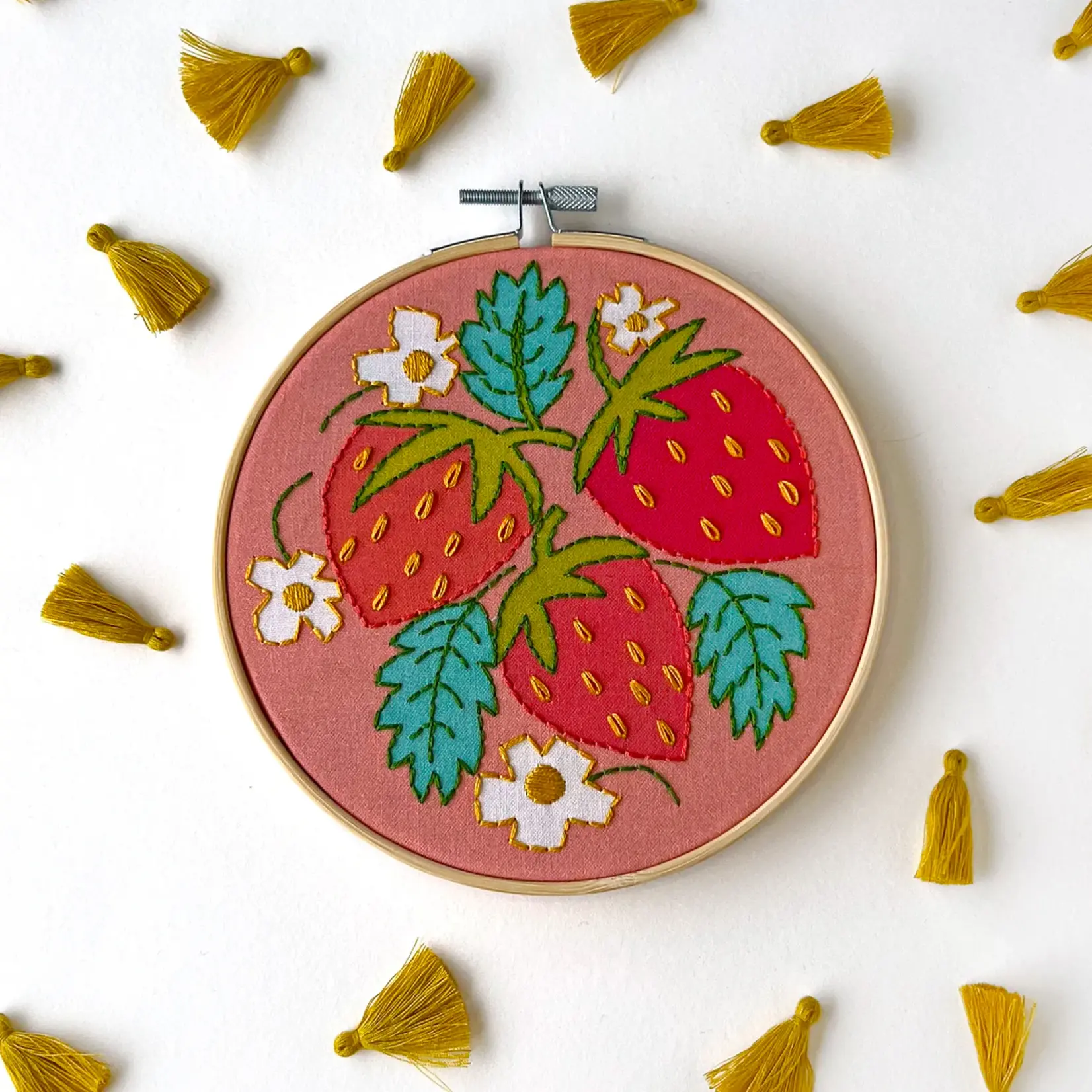 Rikrack Embroidery Kit - Strawberries