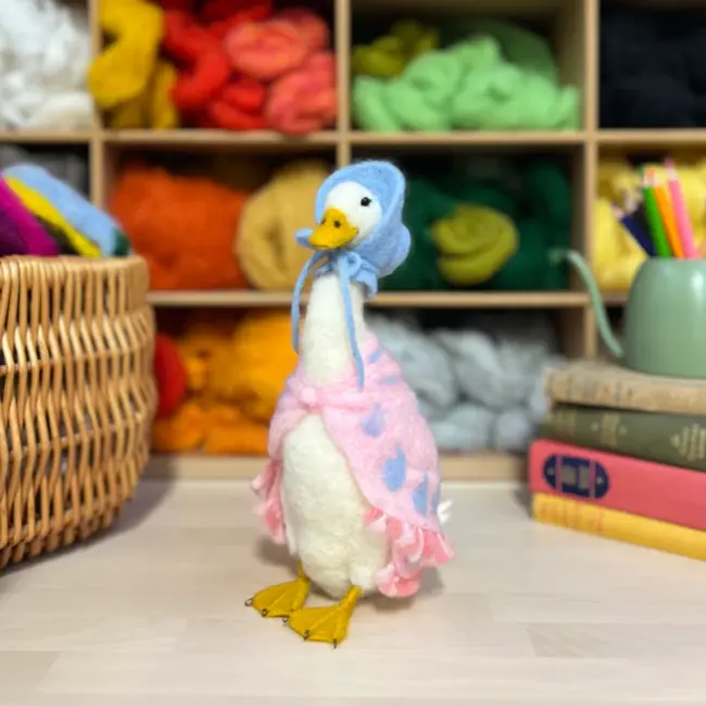Needle Felting Kit - Jemima Puddleduck