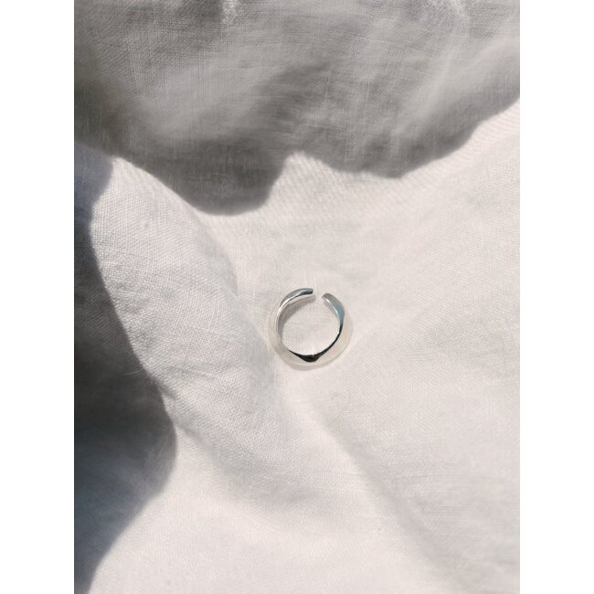 Las Lobas Knife Edge Ring Sterling Silver- Size 5