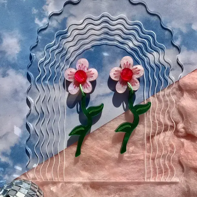 Wavy Daisies Earrings