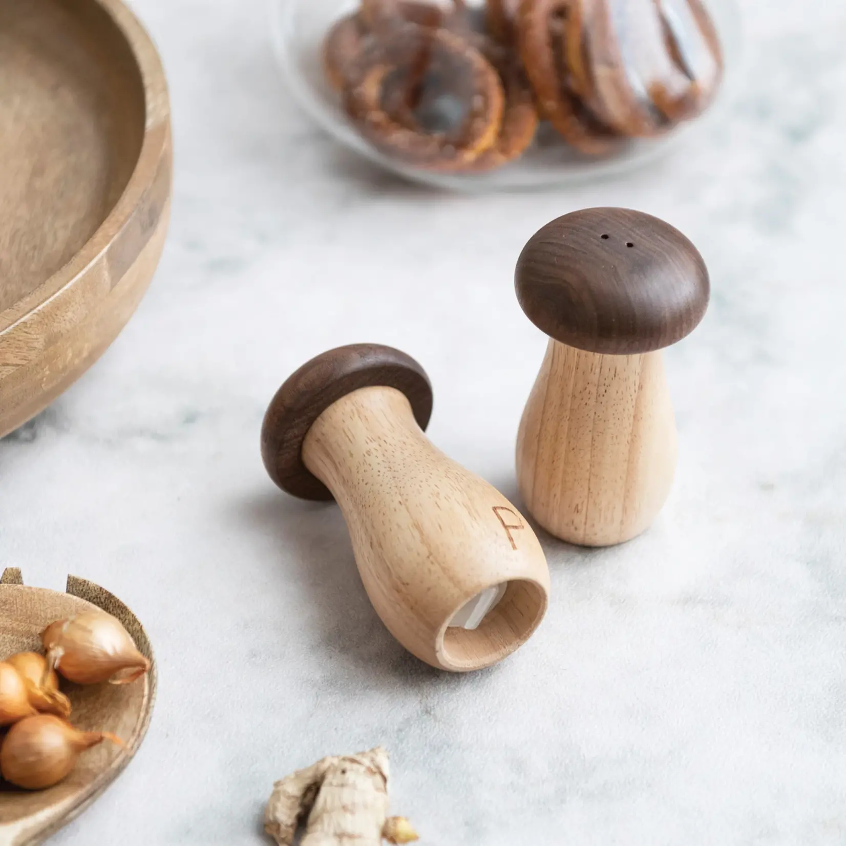 Rubberwood Mushroom Salt & Pepper Shaker Set